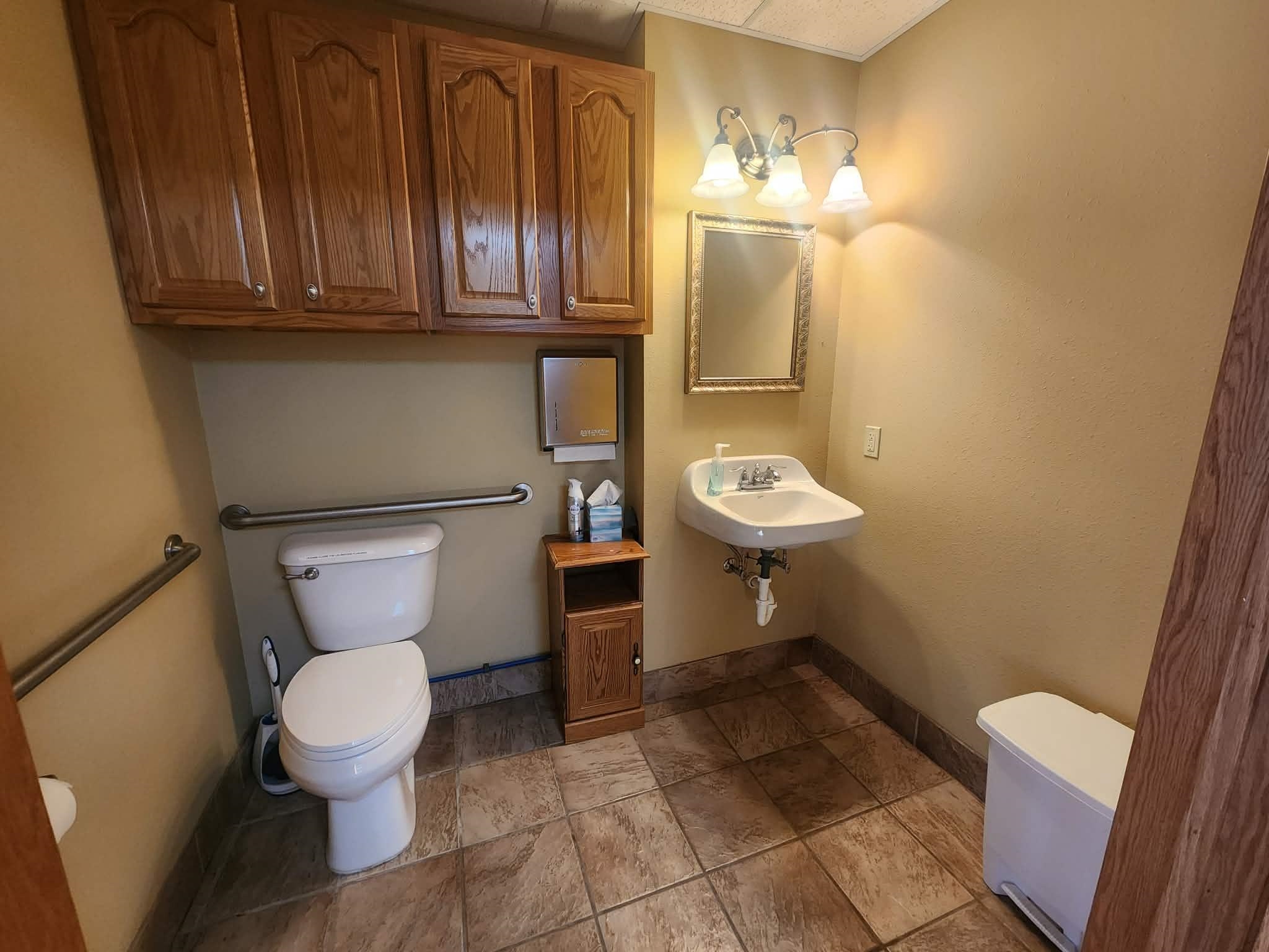 507 S CHESTNUT AVENUE, Marshfield, Wisconsin 54449, ,Commercial/industrial,For Sale,507 S CHESTNUT AVENUE,22504550