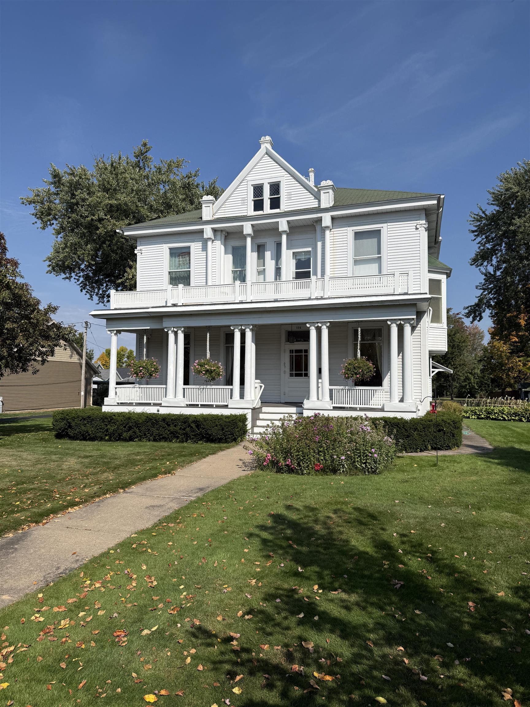 116 5TH AVENUE, Antigo, Wisconsin 54409-0000, 5 Bedrooms Bedrooms, ,3 BathroomsBathrooms,Residential,For Sale,116 5TH AVENUE,22504591