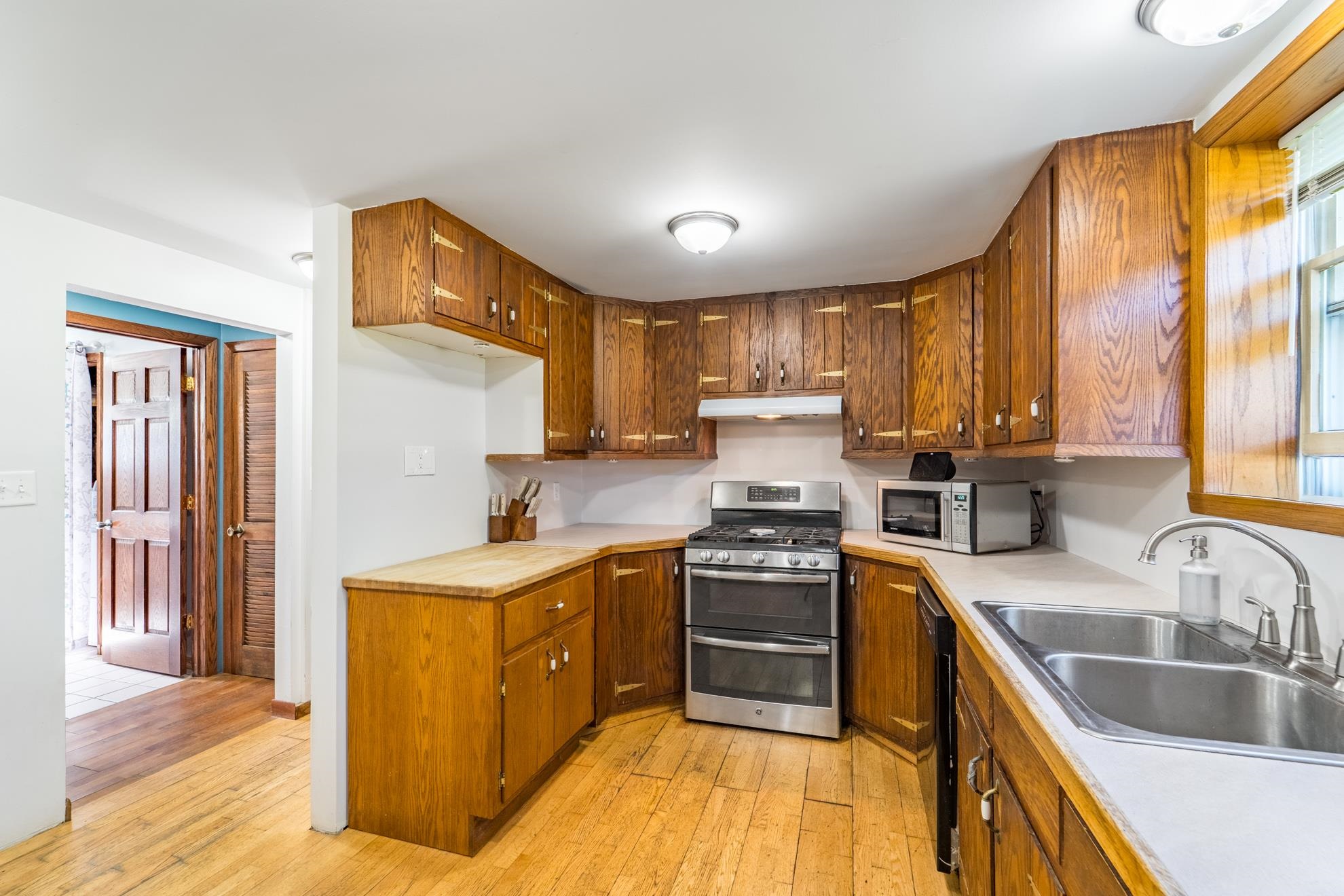 2812 HUBBILL AVENUE, Wausau, Wisconsin 54401, 3 Bedrooms Bedrooms, ,1 BathroomBathrooms,Residential,For Sale,2812 HUBBILL AVENUE,22504605