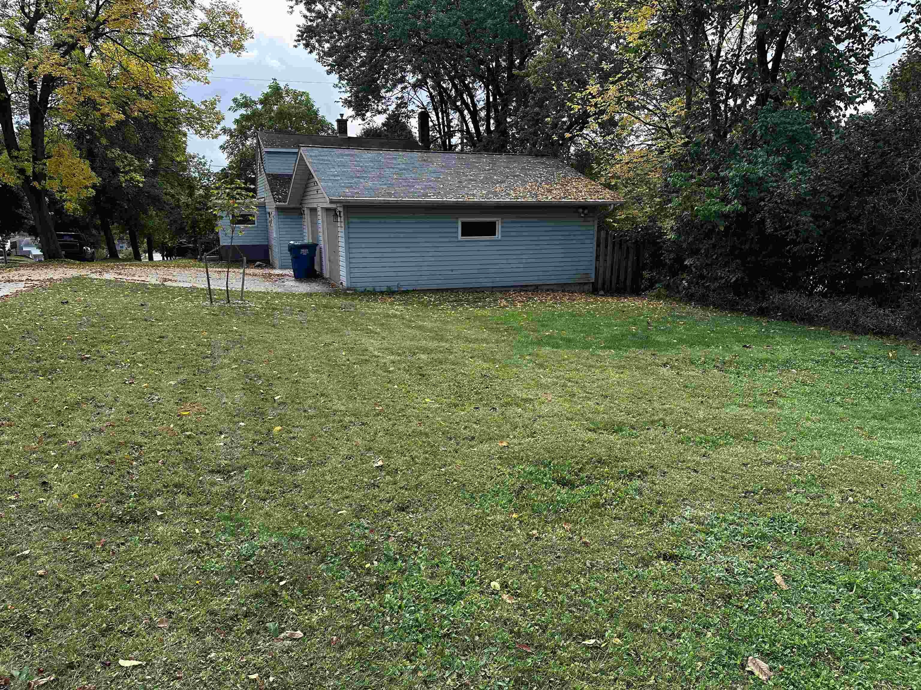 2410 N 8th Street