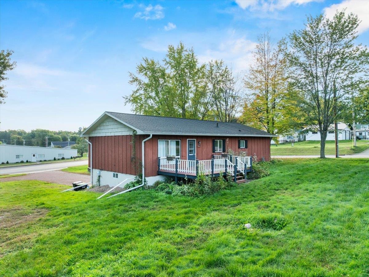 104 W BEGLEY STREET, Greenwood, Wisconsin 54437, 3 Bedrooms Bedrooms, ,1 BathroomBathrooms,Residential,For Sale,104 W BEGLEY STREET,22504780