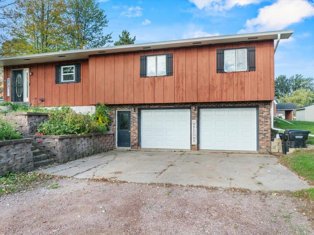 104 W BEGLEY STREET, Greenwood, Wisconsin 54437, 3 Bedrooms Bedrooms, ,1 BathroomBathrooms,Residential,For Sale,104 W BEGLEY STREET,22504780