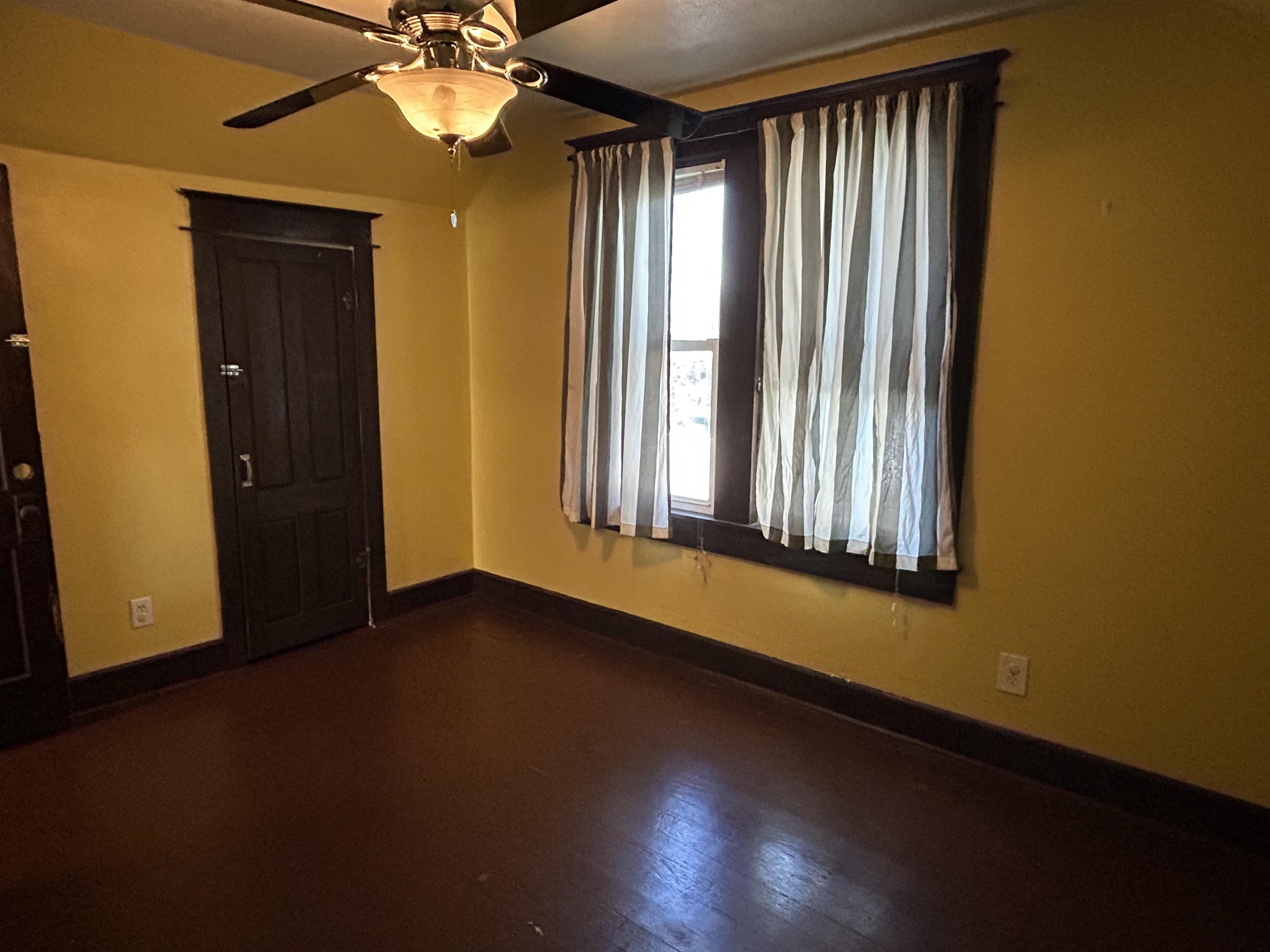 108 HINMAN AVENUE, Marshfield, Wisconsin 54449, 3 Bedrooms Bedrooms, ,1 BathroomBathrooms,Residential,For Sale,108 HINMAN AVENUE,22505069