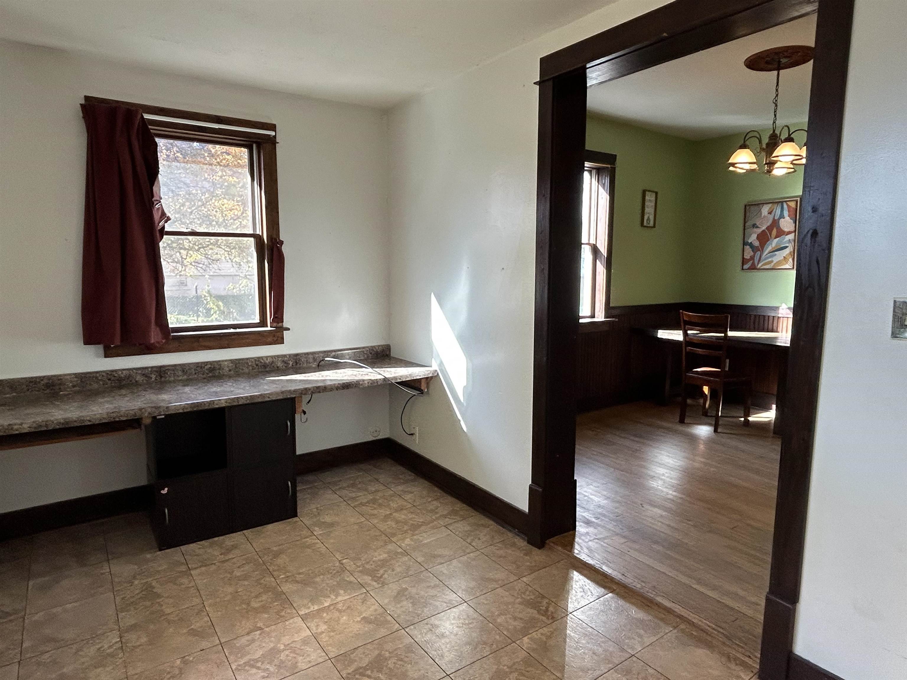 108 HINMAN AVENUE, Marshfield, Wisconsin 54449, 3 Bedrooms Bedrooms, ,1 BathroomBathrooms,Residential,For Sale,108 HINMAN AVENUE,22505069