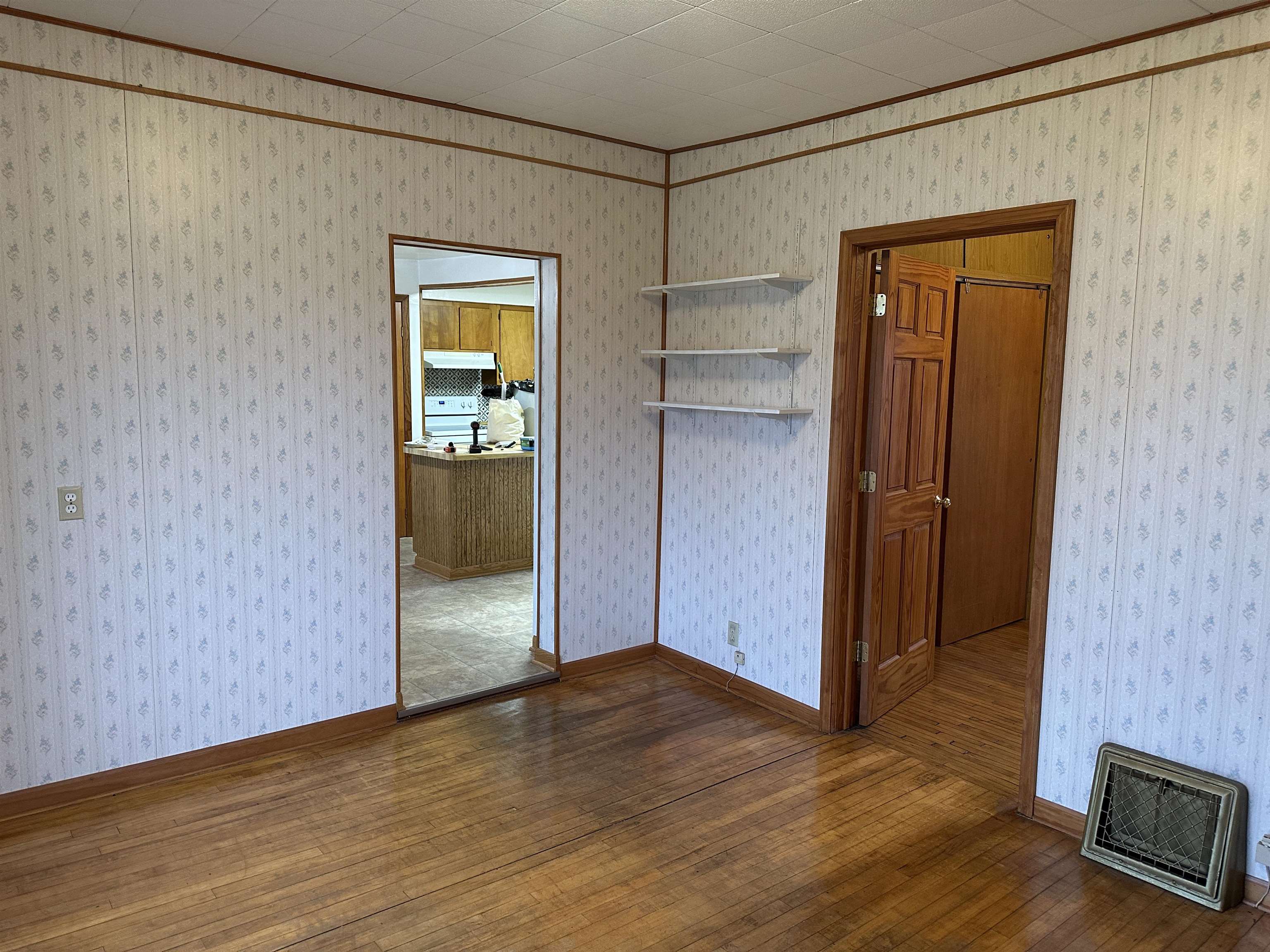 407 E 5TH STREET, Owen, Wisconsin 54460, 3 Bedrooms Bedrooms, ,1 BathroomBathrooms,Residential,For Sale,407 E 5TH STREET,22505362