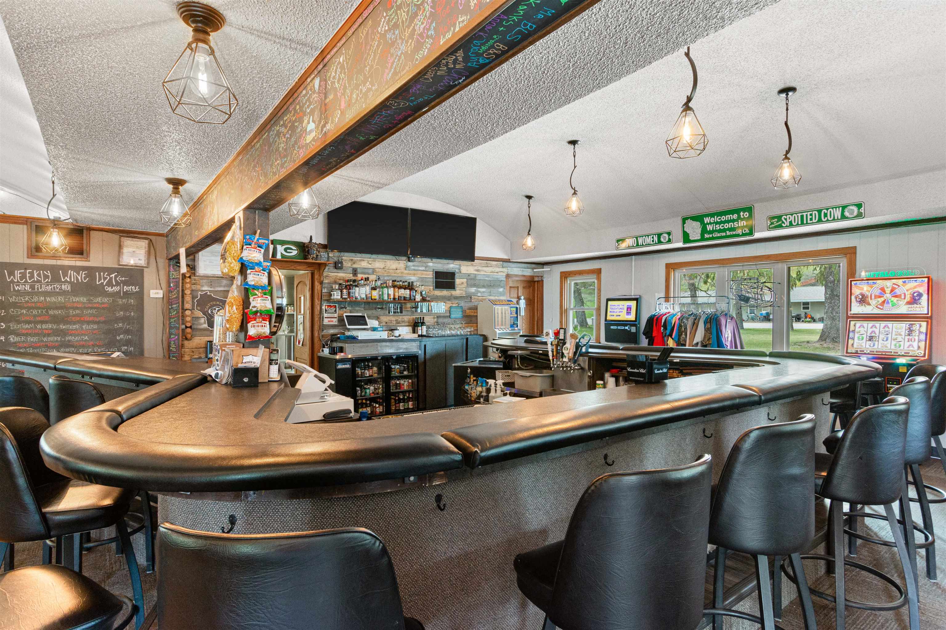 141 COUNTY ROAD KK, Amherst, Wisconsin 54406, 1 Bedroom Bedrooms, 5 Rooms Rooms,1 BathroomBathrooms,Multi-family,For Sale,141 COUNTY ROAD KK,22505406