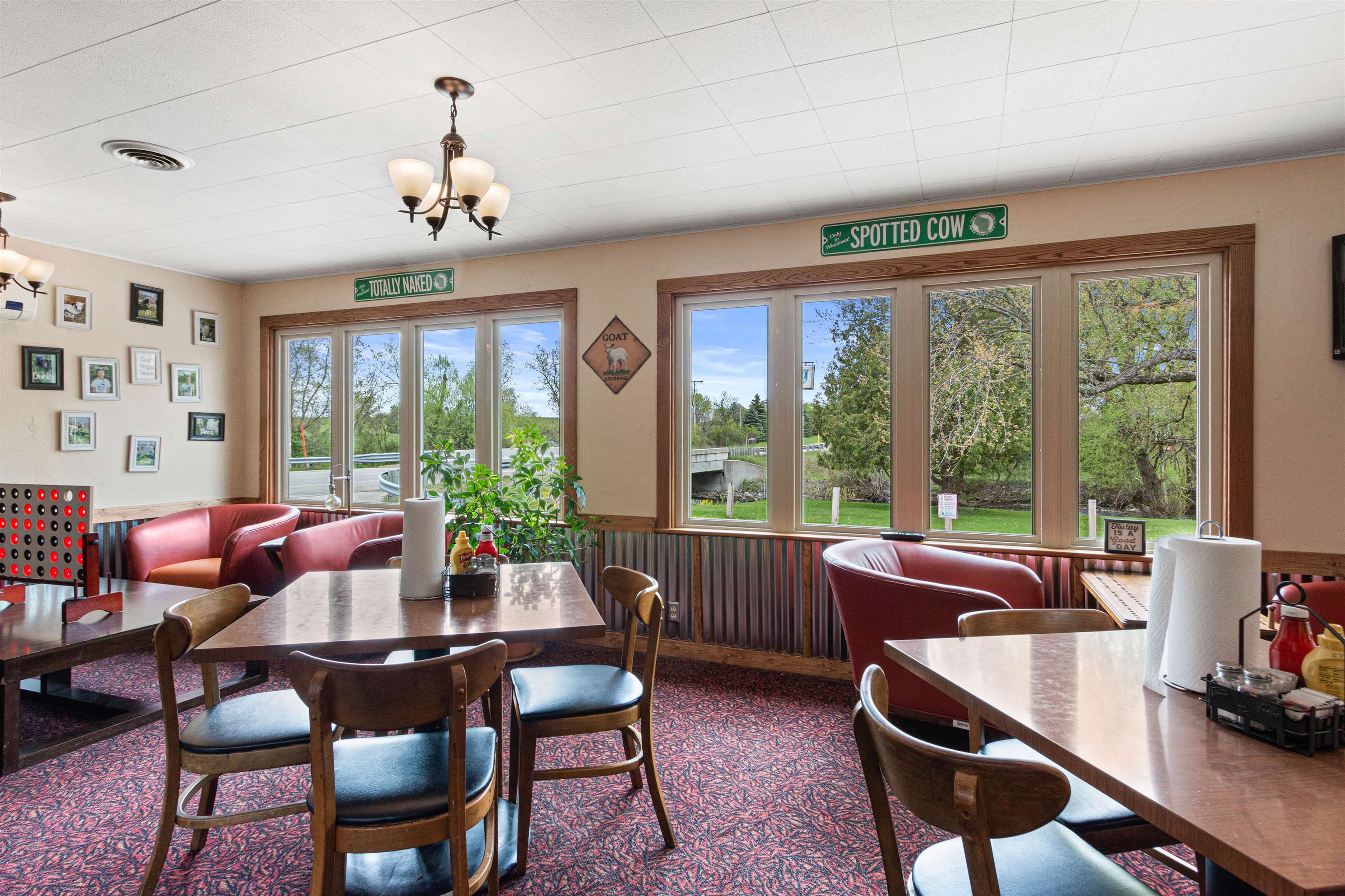 141 COUNTY ROAD KK, Amherst, Wisconsin 54406, 1 Bedroom Bedrooms, 5 Rooms Rooms,1 BathroomBathrooms,Multi-family,For Sale,141 COUNTY ROAD KK,22505406