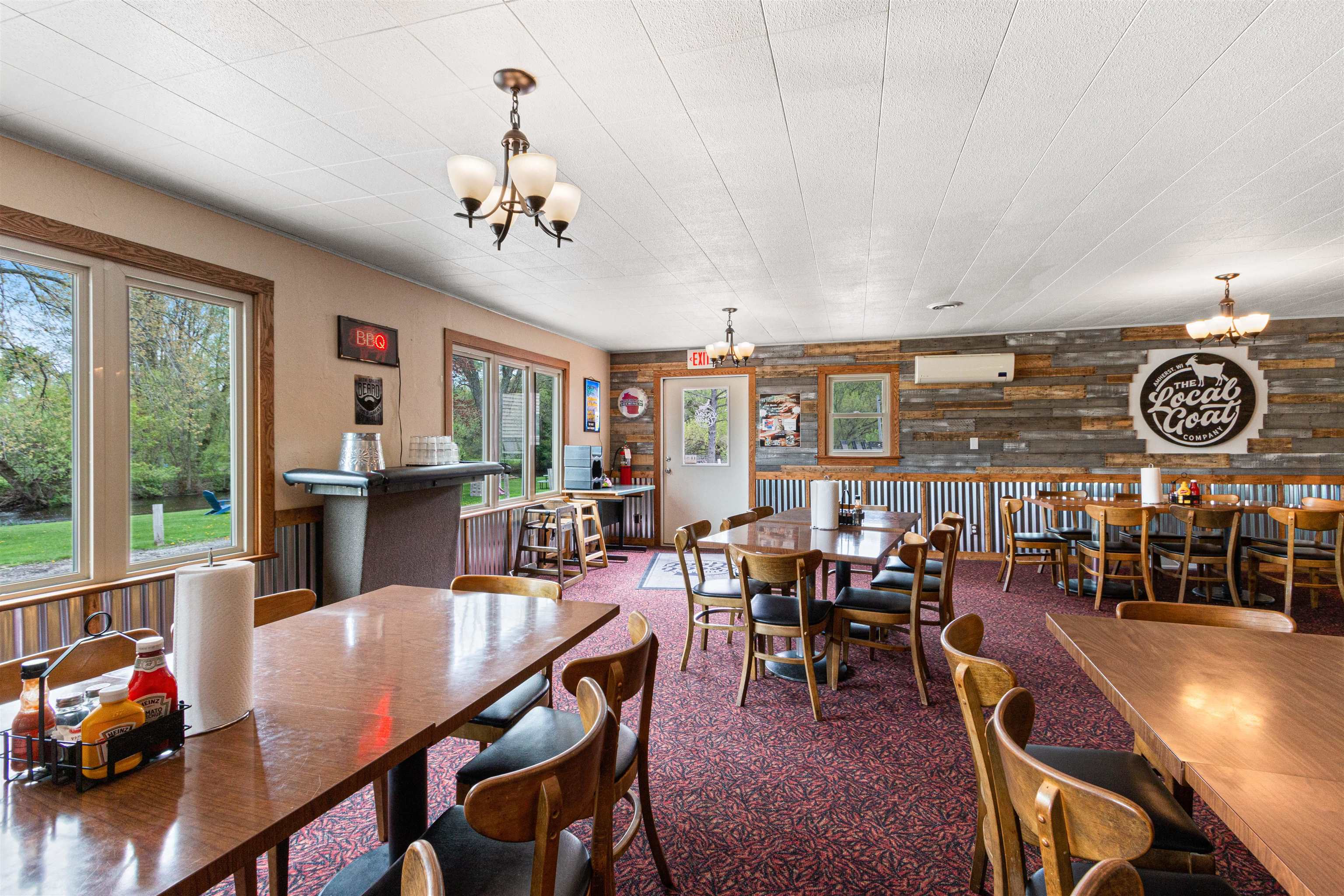 141 COUNTY ROAD KK, Amherst, Wisconsin 54406, 1 Bedroom Bedrooms, 5 Rooms Rooms,1 BathroomBathrooms,Multi-family,For Sale,141 COUNTY ROAD KK,22505406