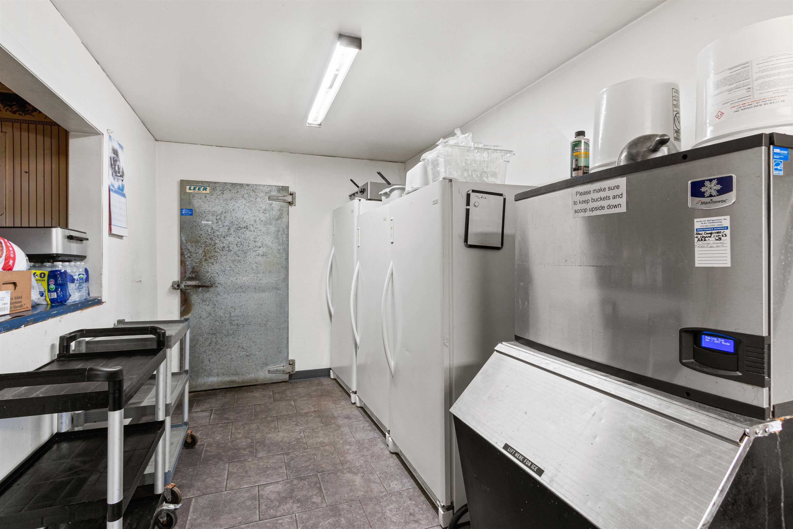 141 COUNTY ROAD KK, Amherst, Wisconsin 54406, 1 Bedroom Bedrooms, 5 Rooms Rooms,1 BathroomBathrooms,Multi-family,For Sale,141 COUNTY ROAD KK,22505406