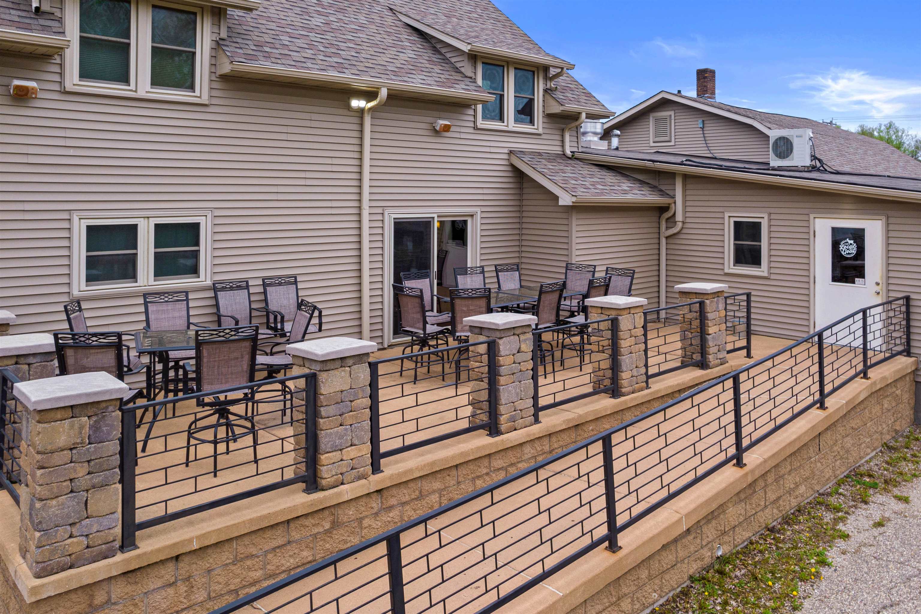 141 COUNTY ROAD KK, Amherst, Wisconsin 54406, 1 Bedroom Bedrooms, 5 Rooms Rooms,1 BathroomBathrooms,Multi-family,For Sale,141 COUNTY ROAD KK,22505406