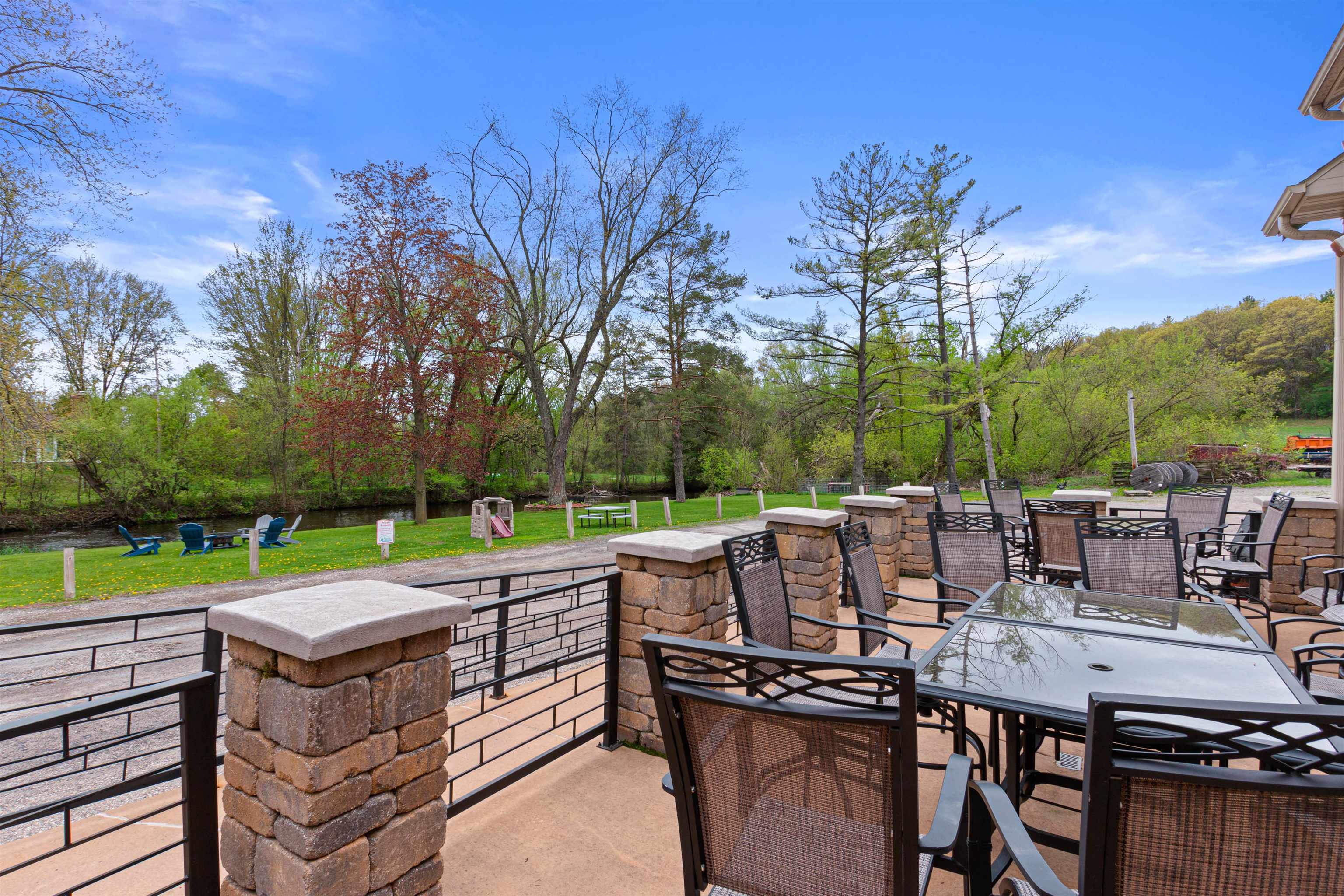 141 COUNTY ROAD KK, Amherst, Wisconsin 54406, 1 Bedroom Bedrooms, 5 Rooms Rooms,1 BathroomBathrooms,Multi-family,For Sale,141 COUNTY ROAD KK,22505406