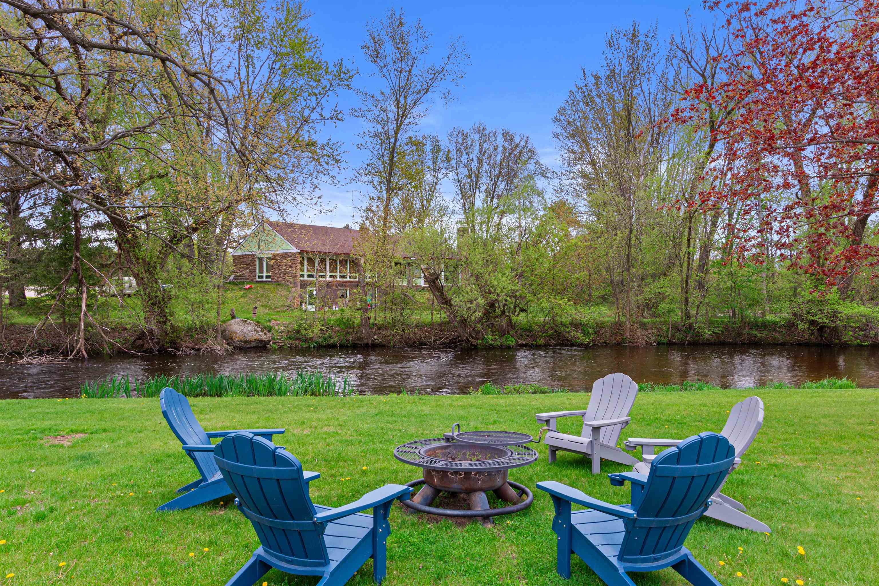 141 COUNTY ROAD KK, Amherst, Wisconsin 54406, 1 Bedroom Bedrooms, 5 Rooms Rooms,1 BathroomBathrooms,Multi-family,For Sale,141 COUNTY ROAD KK,22505406