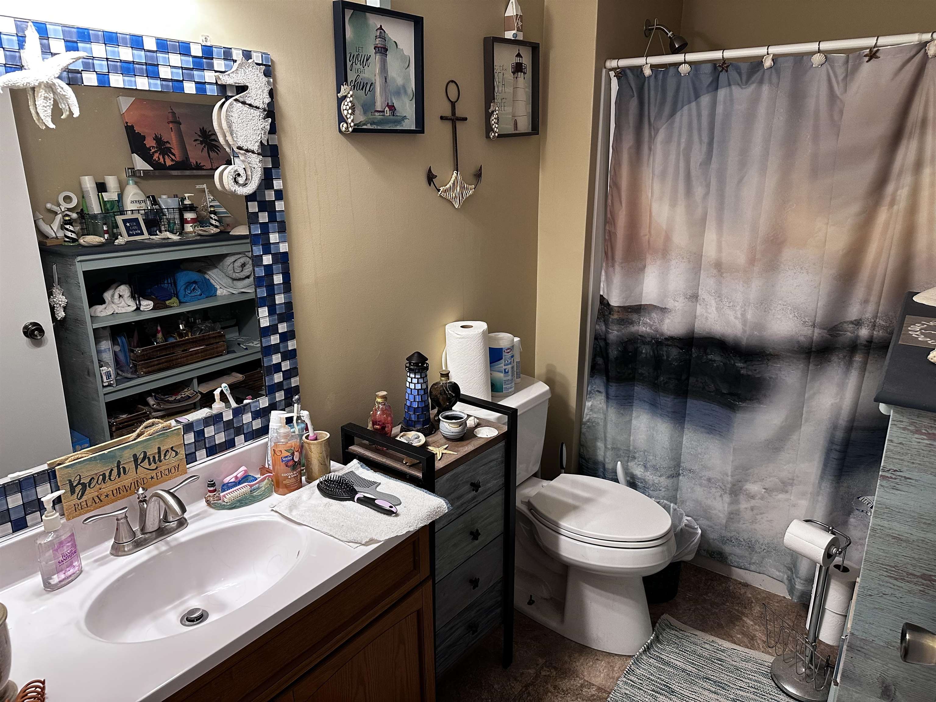 218 E Calumet Street