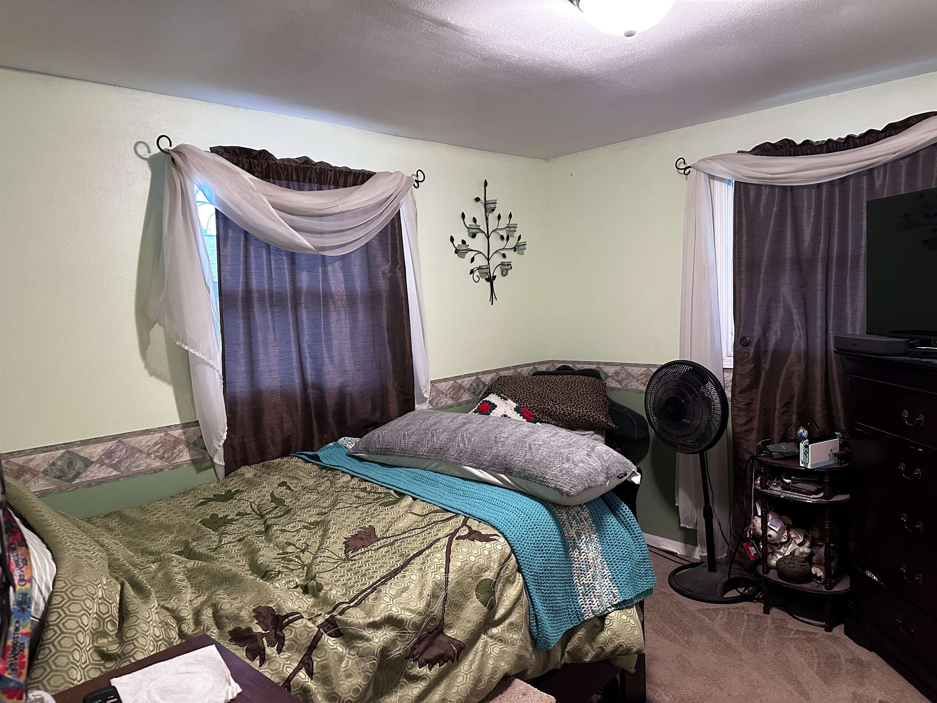 218 E Calumet Street