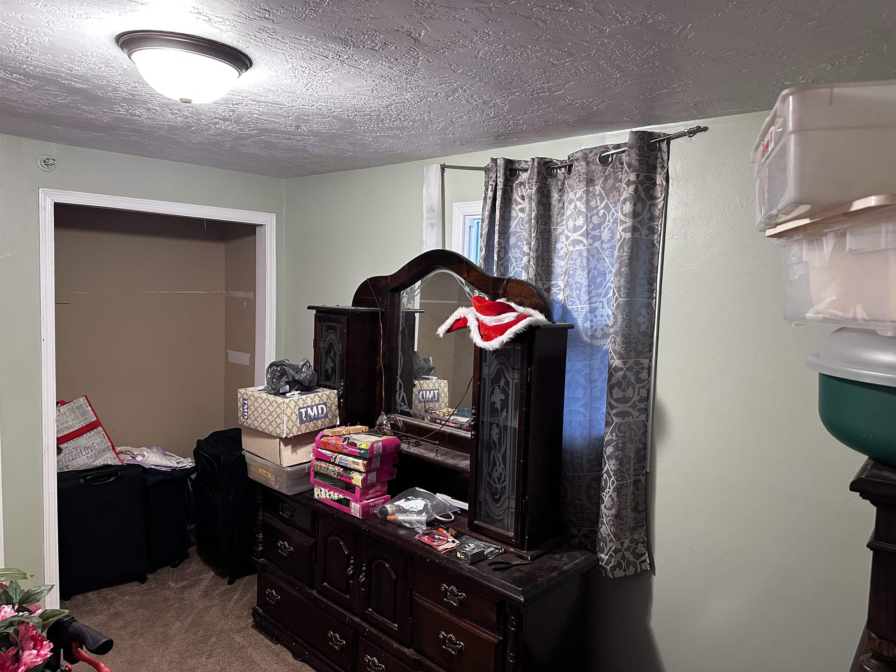 218 E Calumet Street