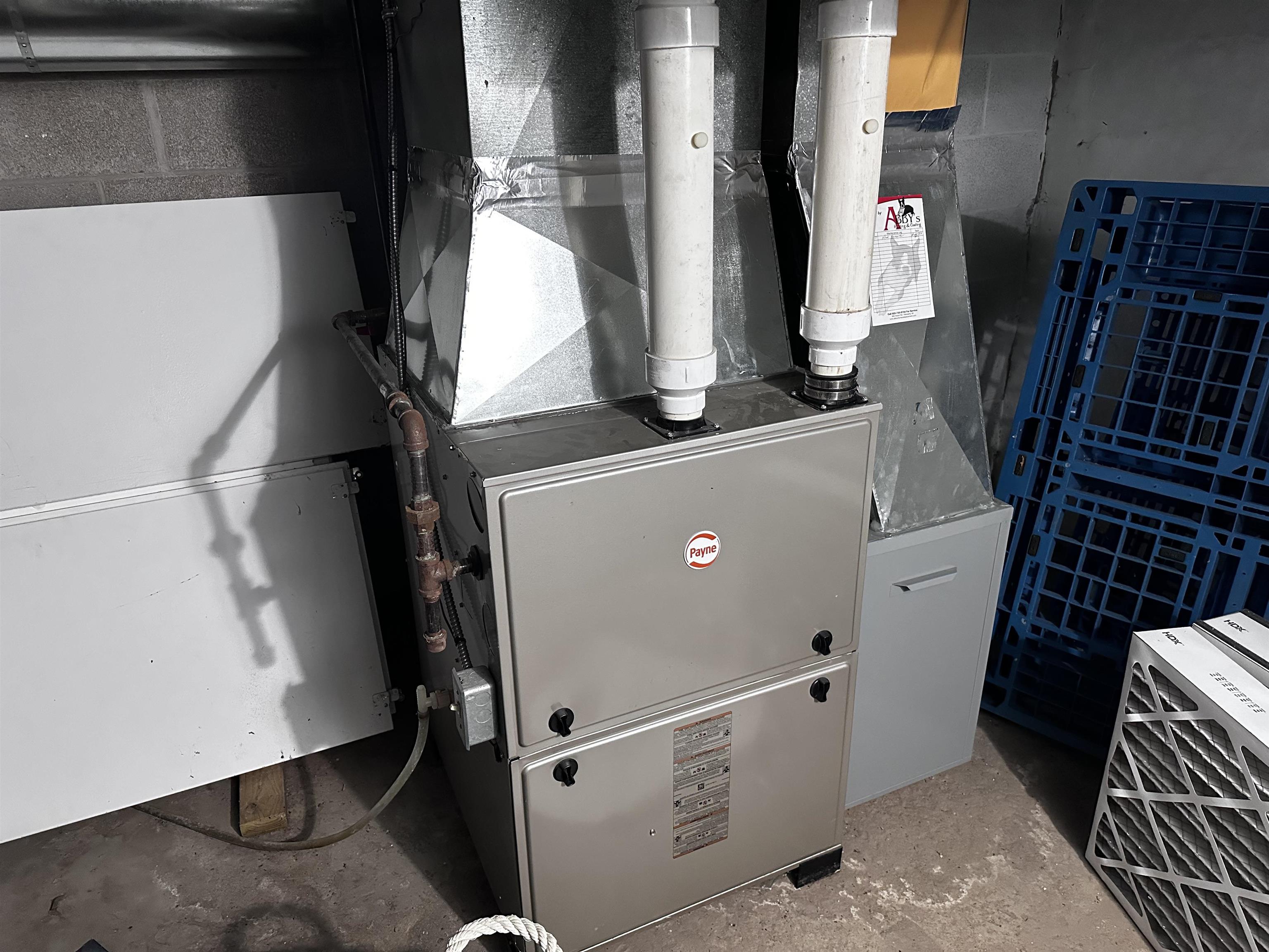 218 E Calumet Street