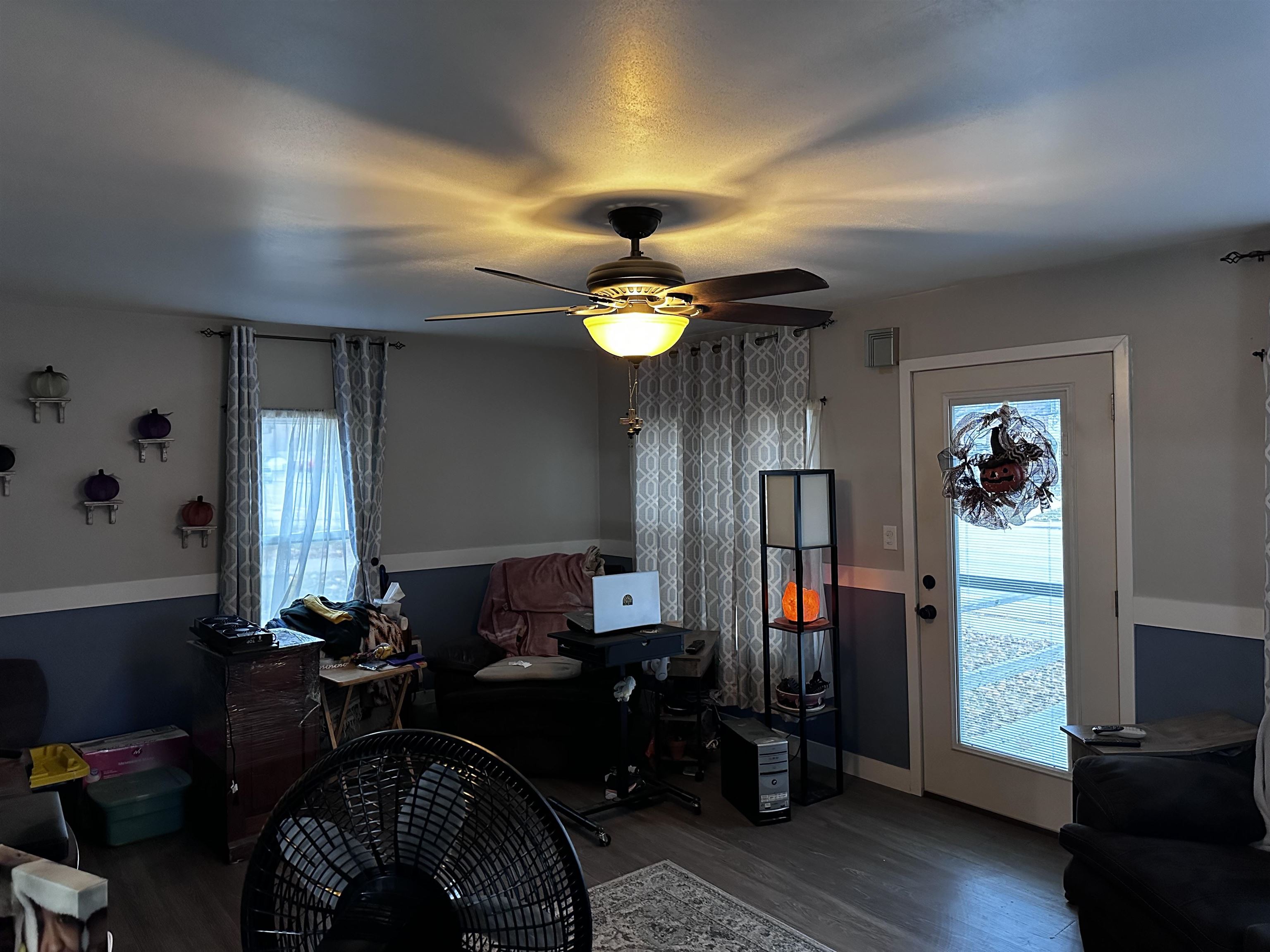 218 E Calumet Street