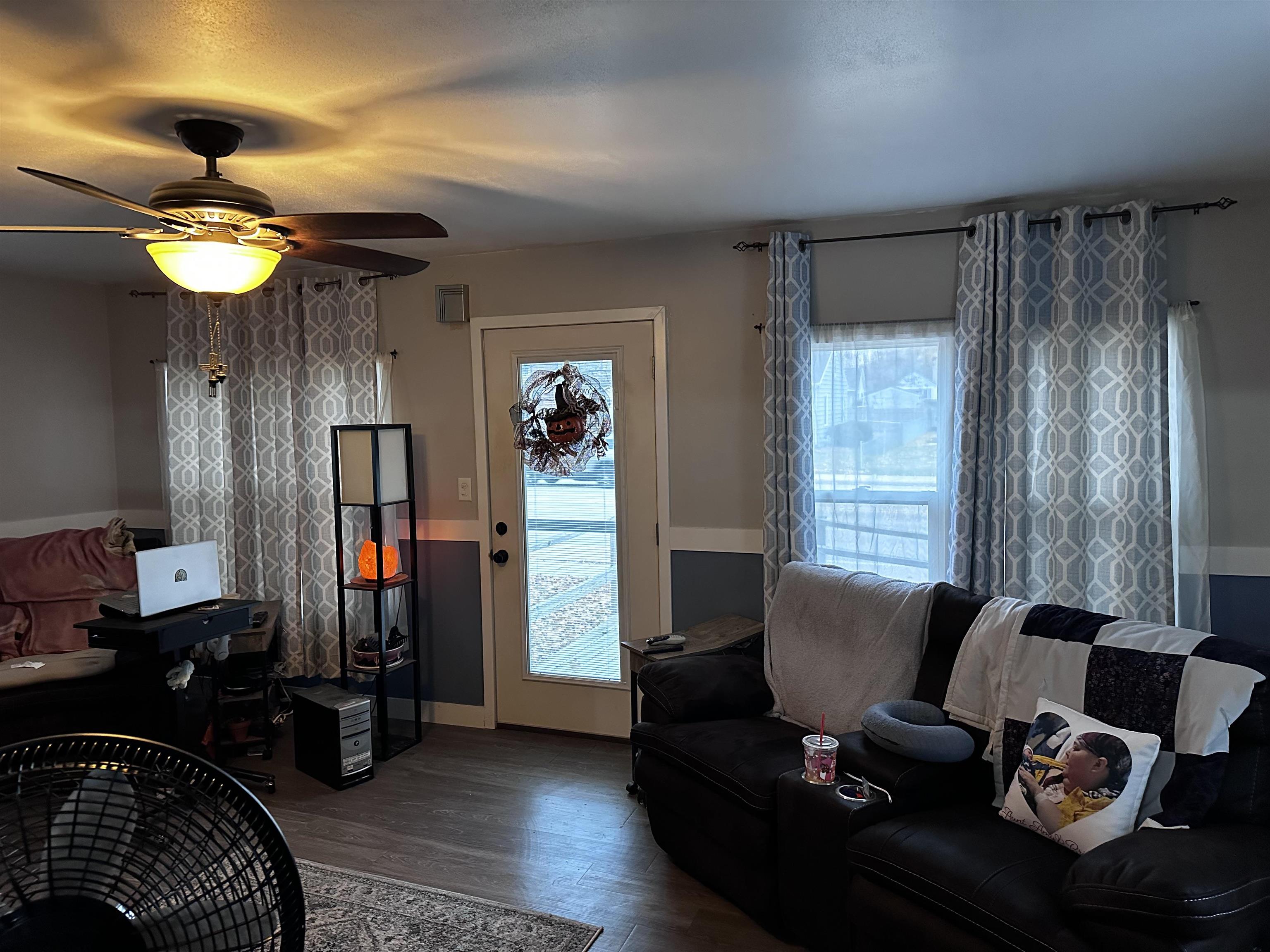 218 E Calumet Street