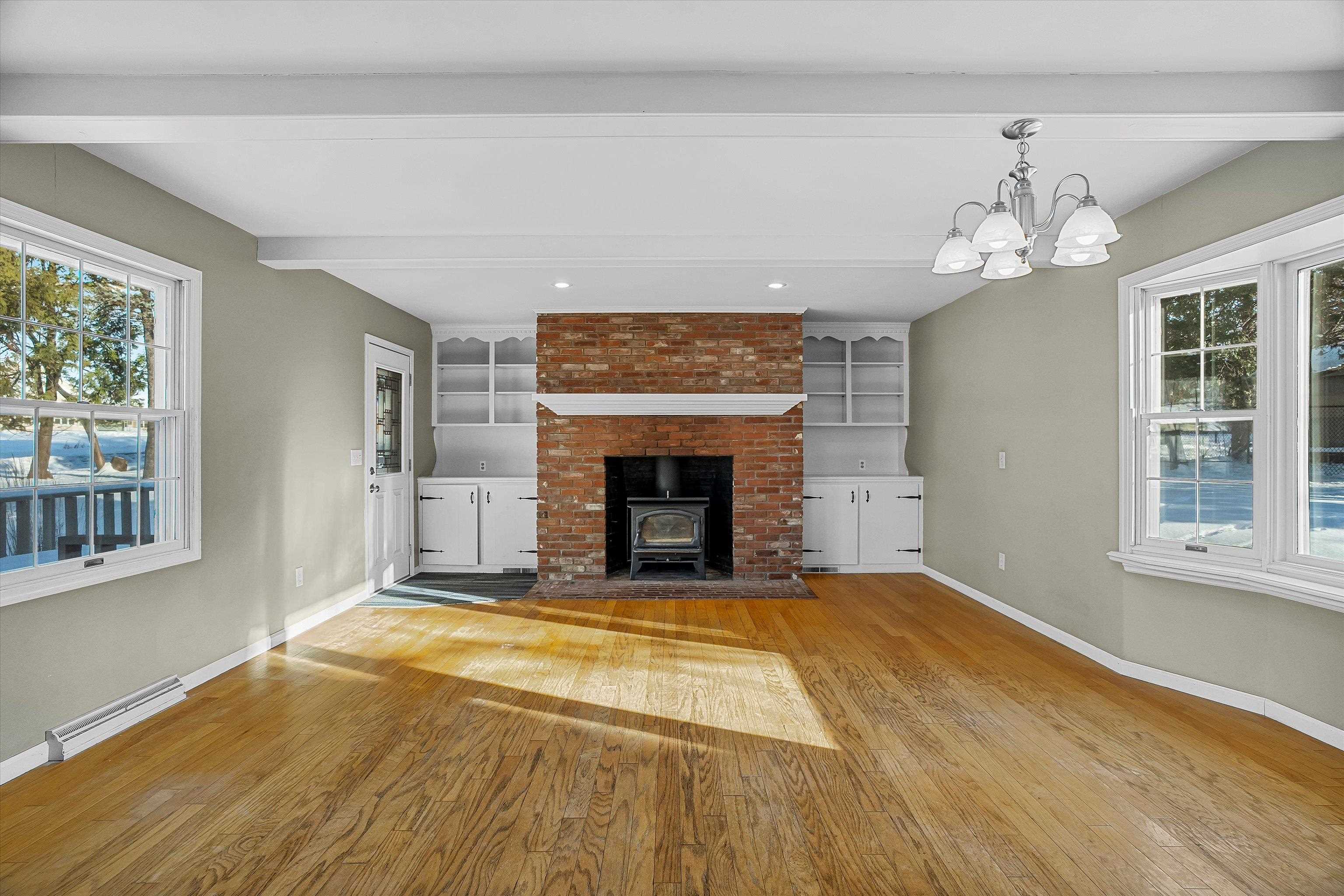 1511 N BROADWAY AVENUE, Marshfield, Wisconsin 54449, 4 Bedrooms Bedrooms, ,2 BathroomsBathrooms,Residential,For Sale,1511 N BROADWAY AVENUE,22505777