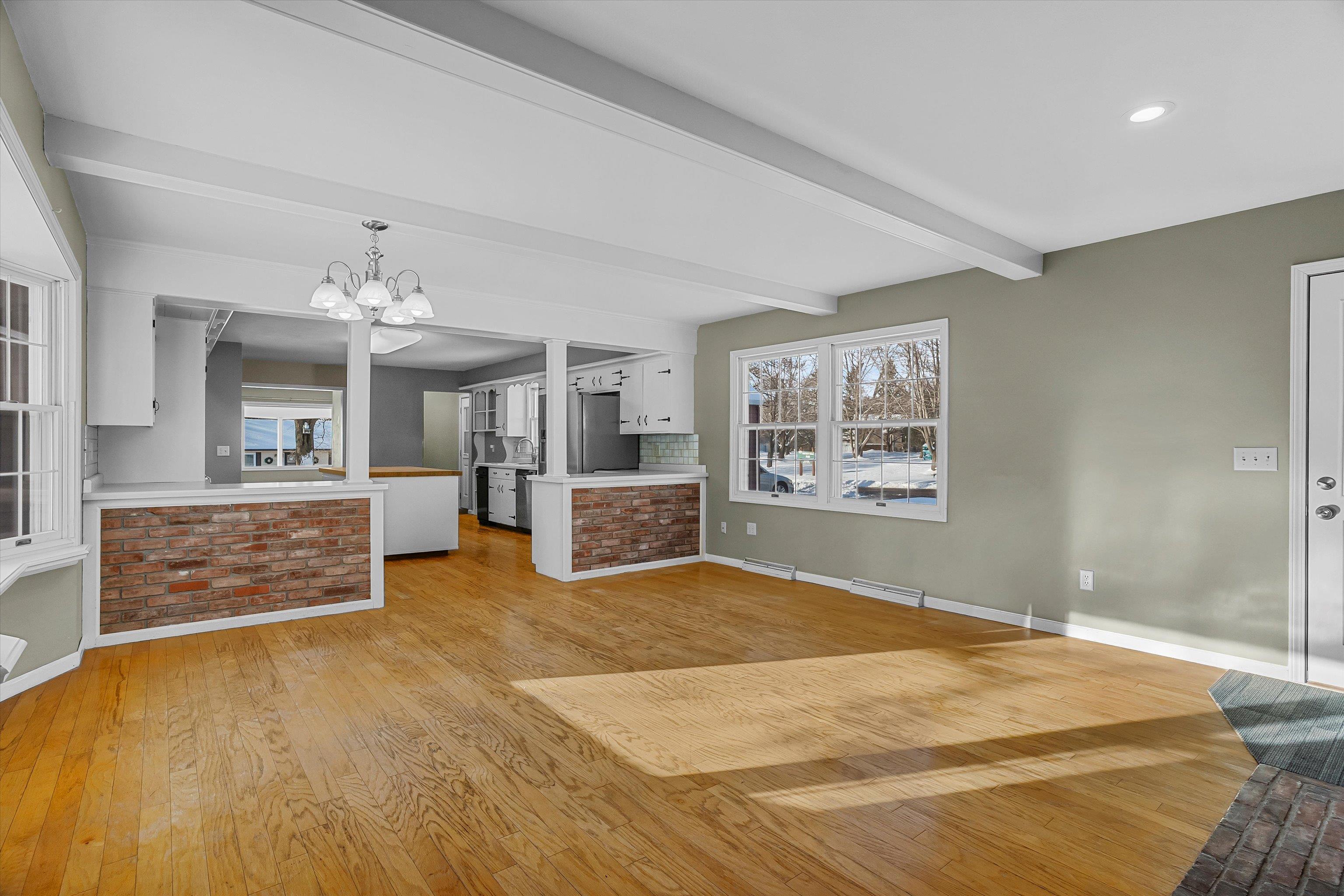 1511 N BROADWAY AVENUE, Marshfield, Wisconsin 54449, 4 Bedrooms Bedrooms, ,2 BathroomsBathrooms,Residential,For Sale,1511 N BROADWAY AVENUE,22505777