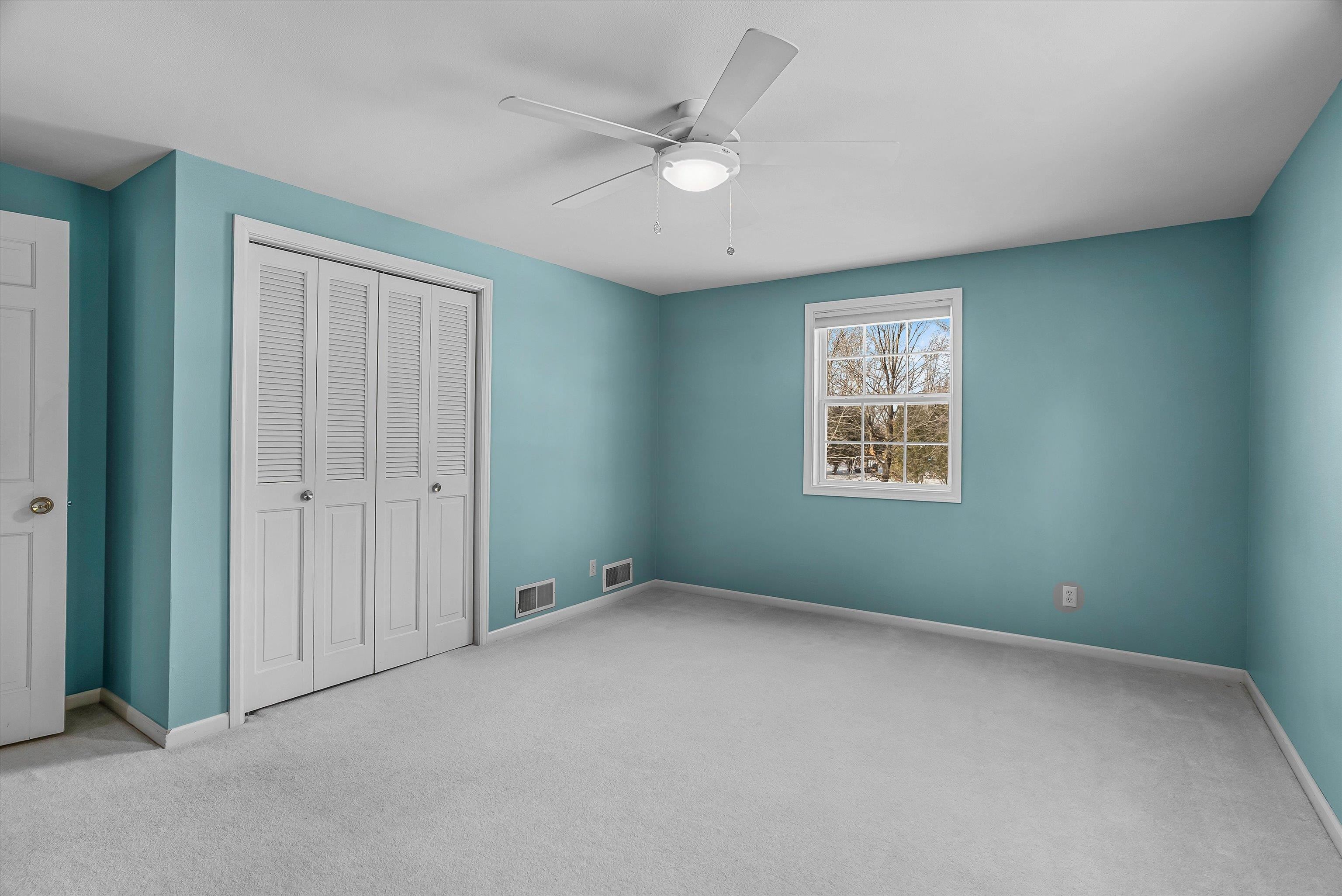 1511 N BROADWAY AVENUE, Marshfield, Wisconsin 54449, 4 Bedrooms Bedrooms, ,2 BathroomsBathrooms,Residential,For Sale,1511 N BROADWAY AVENUE,22505777