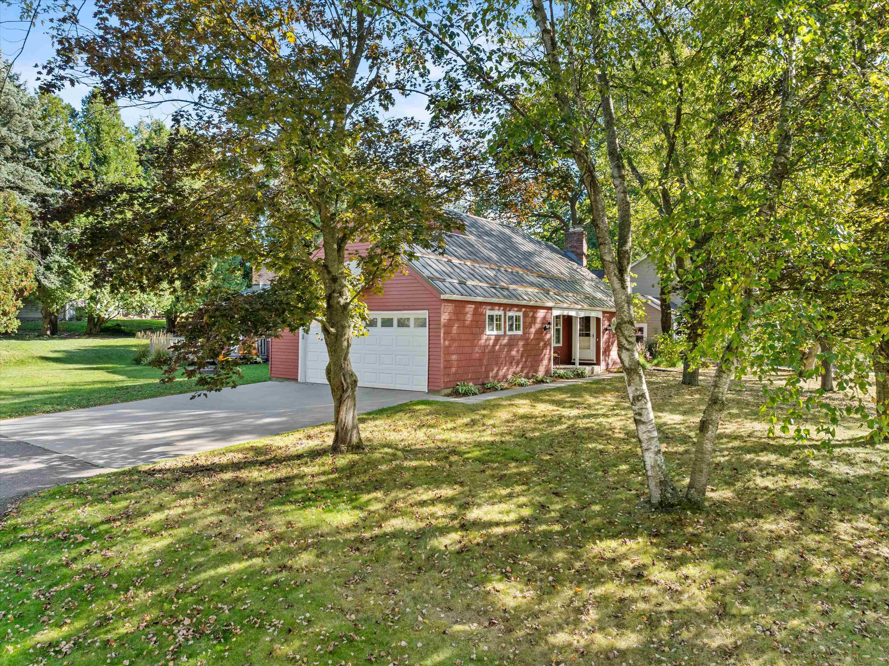 1511 N BROADWAY AVENUE, Marshfield, Wisconsin 54449, 4 Bedrooms Bedrooms, ,2 BathroomsBathrooms,Residential,For Sale,1511 N BROADWAY AVENUE,22505777