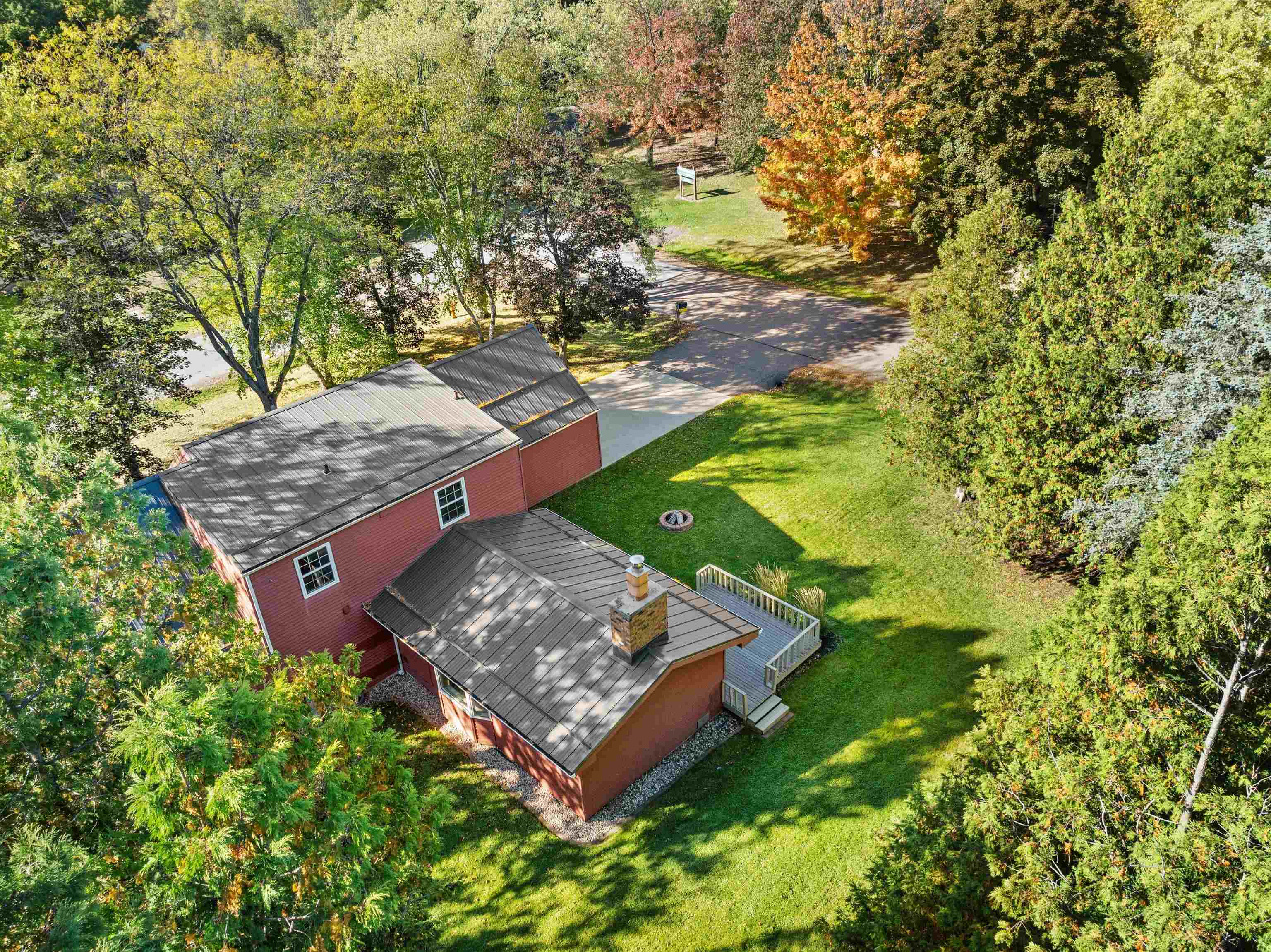 1511 N BROADWAY AVENUE, Marshfield, Wisconsin 54449, 4 Bedrooms Bedrooms, ,2 BathroomsBathrooms,Residential,For Sale,1511 N BROADWAY AVENUE,22505777