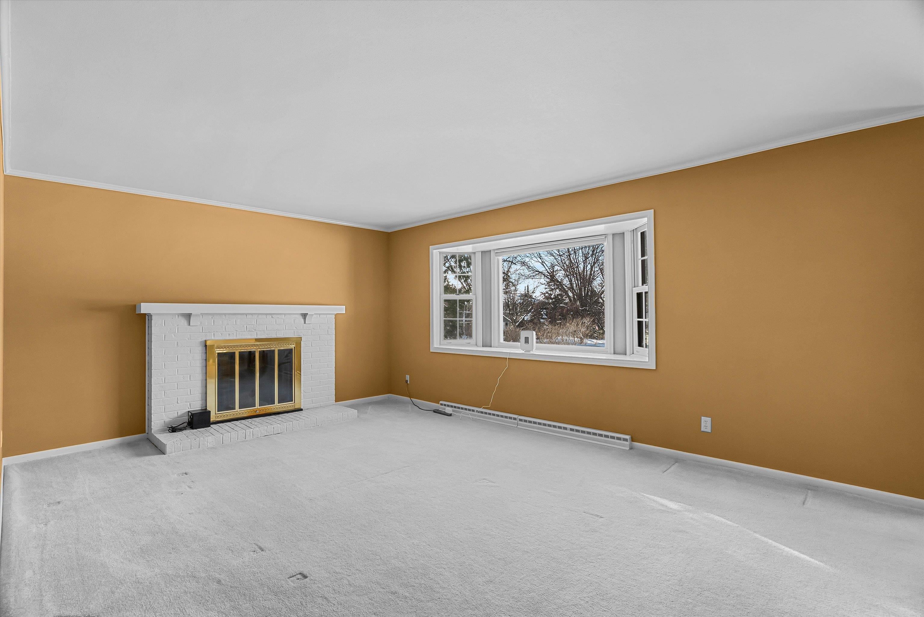 1511 N BROADWAY AVENUE, Marshfield, Wisconsin 54449, 4 Bedrooms Bedrooms, ,2 BathroomsBathrooms,Residential,For Sale,1511 N BROADWAY AVENUE,22505777