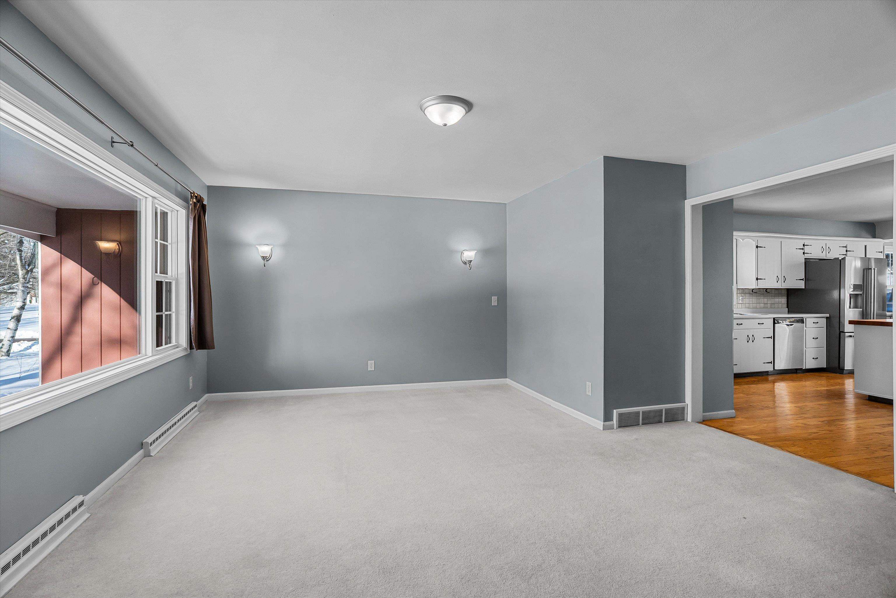 1511 N BROADWAY AVENUE, Marshfield, Wisconsin 54449, 4 Bedrooms Bedrooms, ,2 BathroomsBathrooms,Residential,For Sale,1511 N BROADWAY AVENUE,22505777