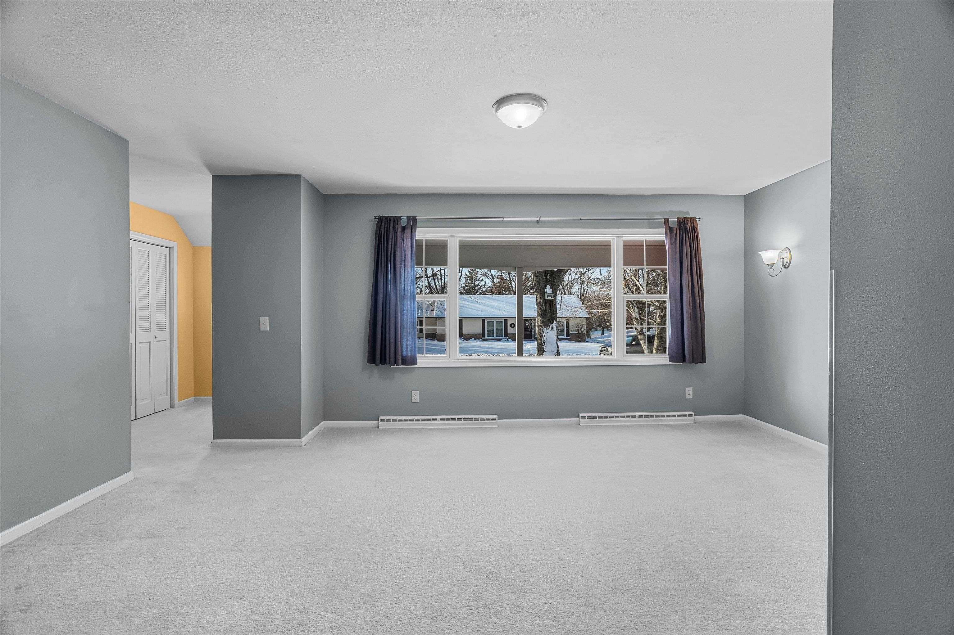 1511 N BROADWAY AVENUE, Marshfield, Wisconsin 54449, 4 Bedrooms Bedrooms, ,2 BathroomsBathrooms,Residential,For Sale,1511 N BROADWAY AVENUE,22505777