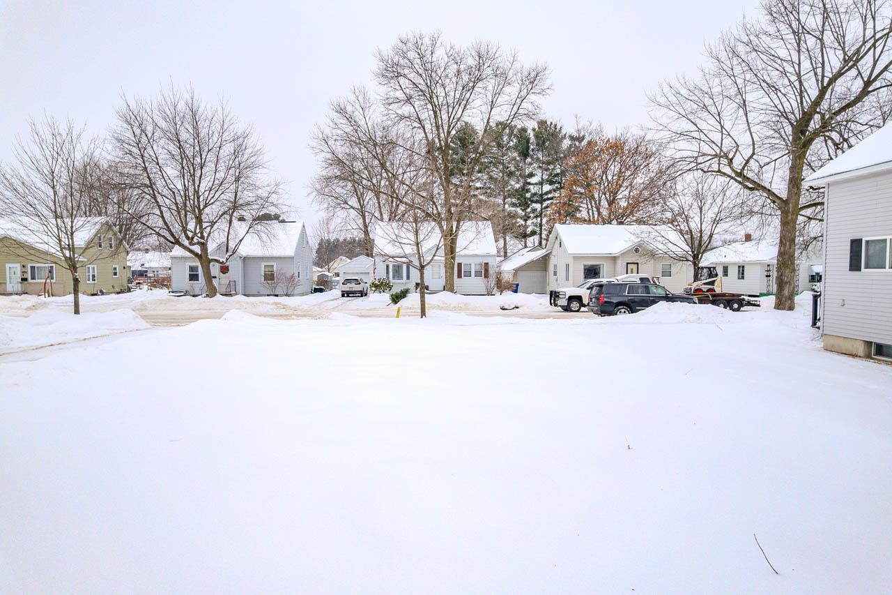 1017 S 11TH AVENUE, Wausau, Wisconsin 54401, ,Land,For Sale,1017 S 11TH AVENUE,22600039