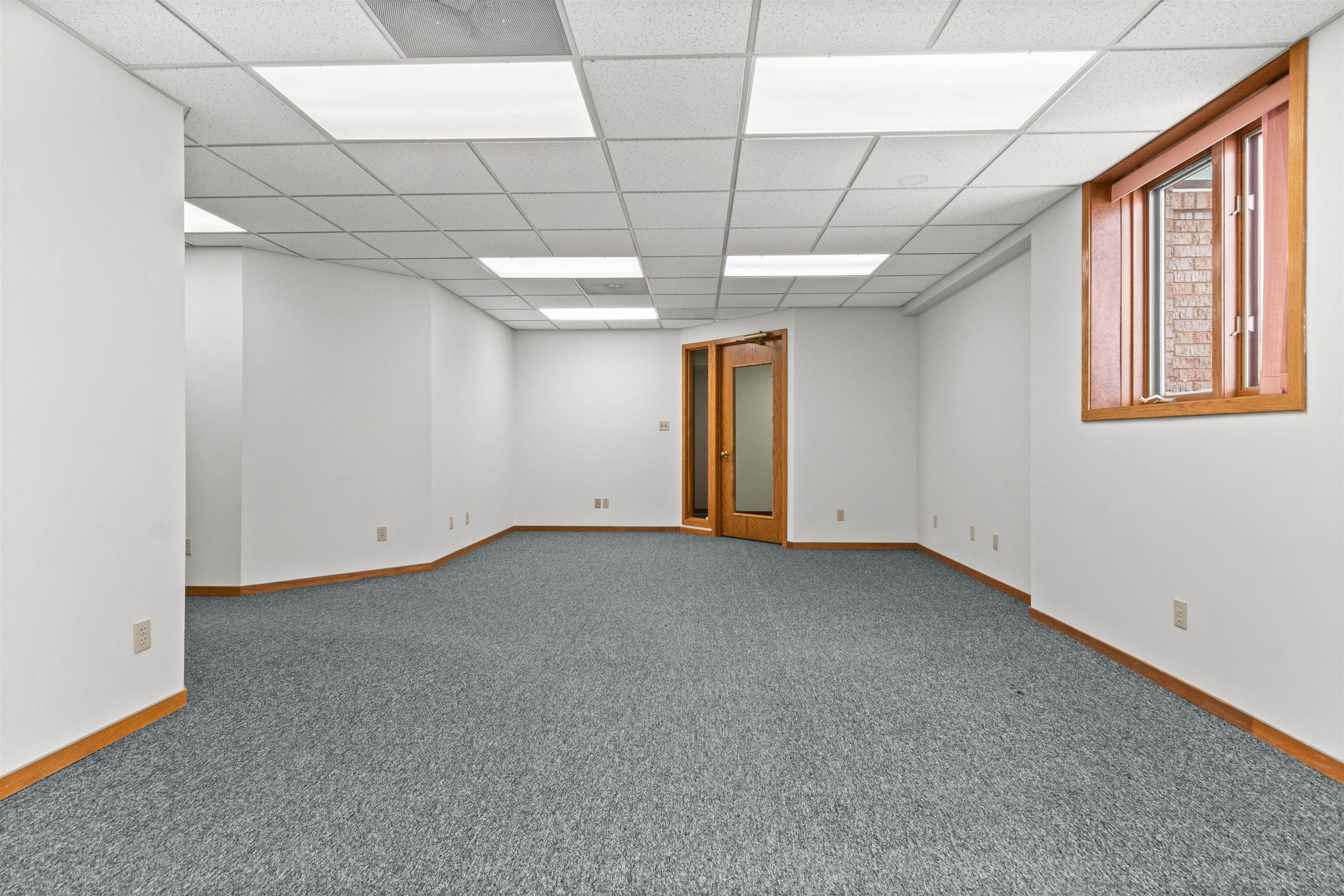 2925 POST ROAD, Stevens Point, Wisconsin 54481, ,Commercial/industrial,For Rent,2925 POST ROAD,22600040