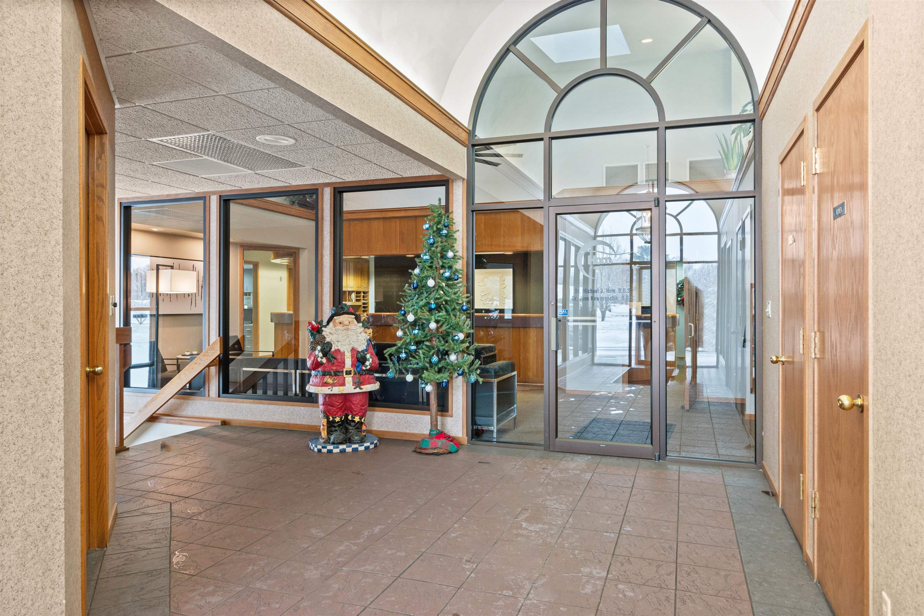 2925 POST ROAD, Stevens Point, Wisconsin 54481, ,Commercial/industrial,For Rent,2925 POST ROAD,22600043