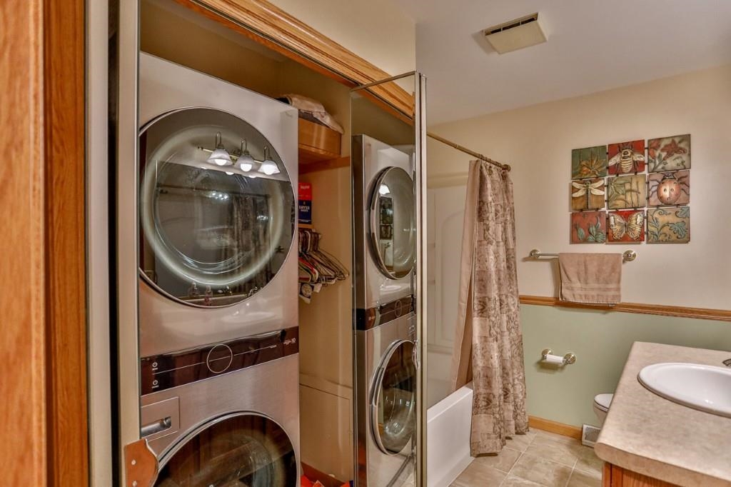 917 S 17TH AVENUE, Wausau, Wisconsin 54401, 2 Bedrooms Bedrooms, ,2 BathroomsBathrooms,Residential,For Sale,917 S 17TH AVENUE,22600053