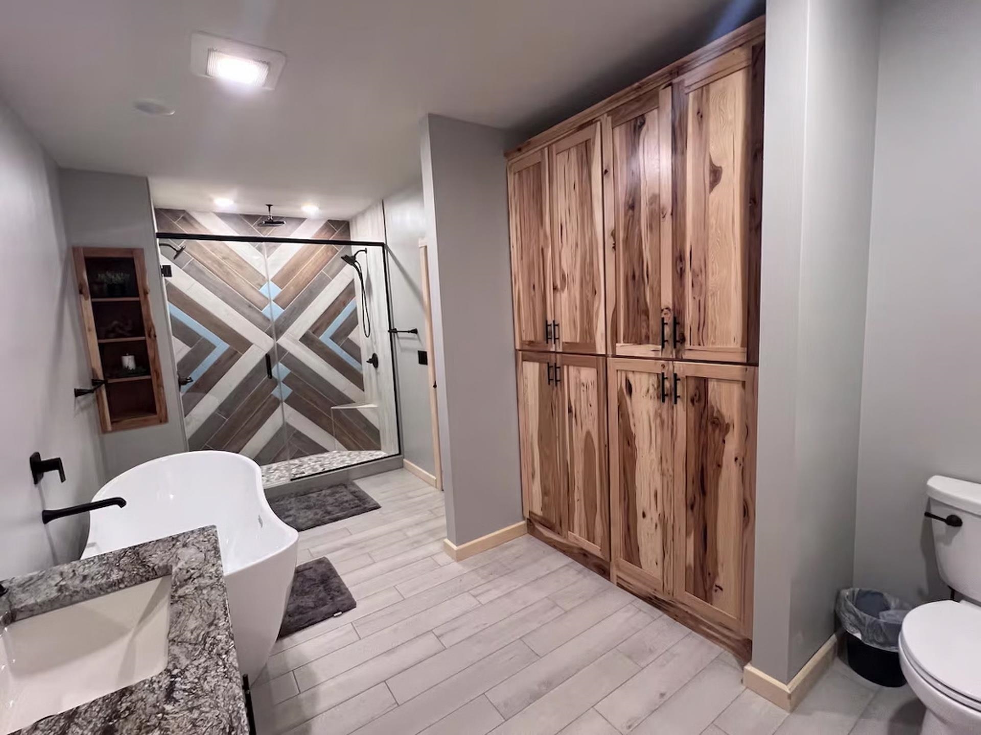 3910 COUNTY ROAD E, Junction City, Wisconsin 54443, 4 Bedrooms Bedrooms, ,3 BathroomsBathrooms,Residential,For Sale,3910 COUNTY ROAD E,22600094