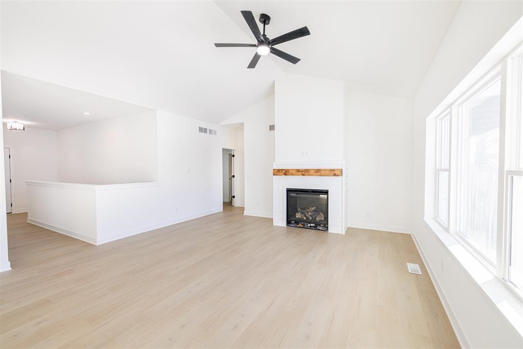 118121 BETTY DRIVE, Stratford, Wisconsin 54484, 3 Bedrooms Bedrooms, ,2 BathroomsBathrooms,Residential,For Sale,118121 BETTY DRIVE,22600096