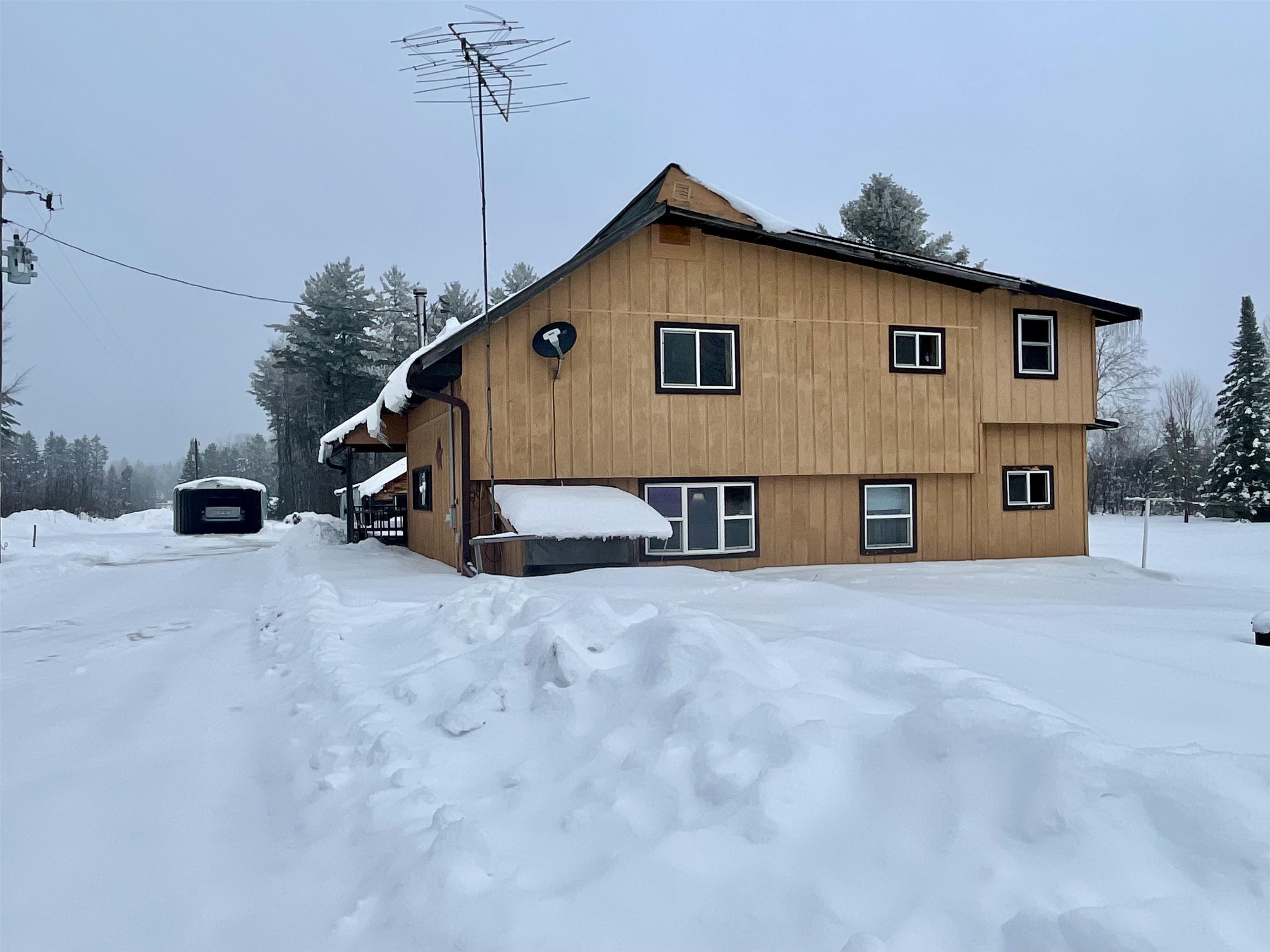 6854 N ZETT ROAD, LORETTA, Wisconsin 54896, 3 Bedrooms Bedrooms, ,2 BathroomsBathrooms,Residential,For Sale,6854 N ZETT ROAD,22600102