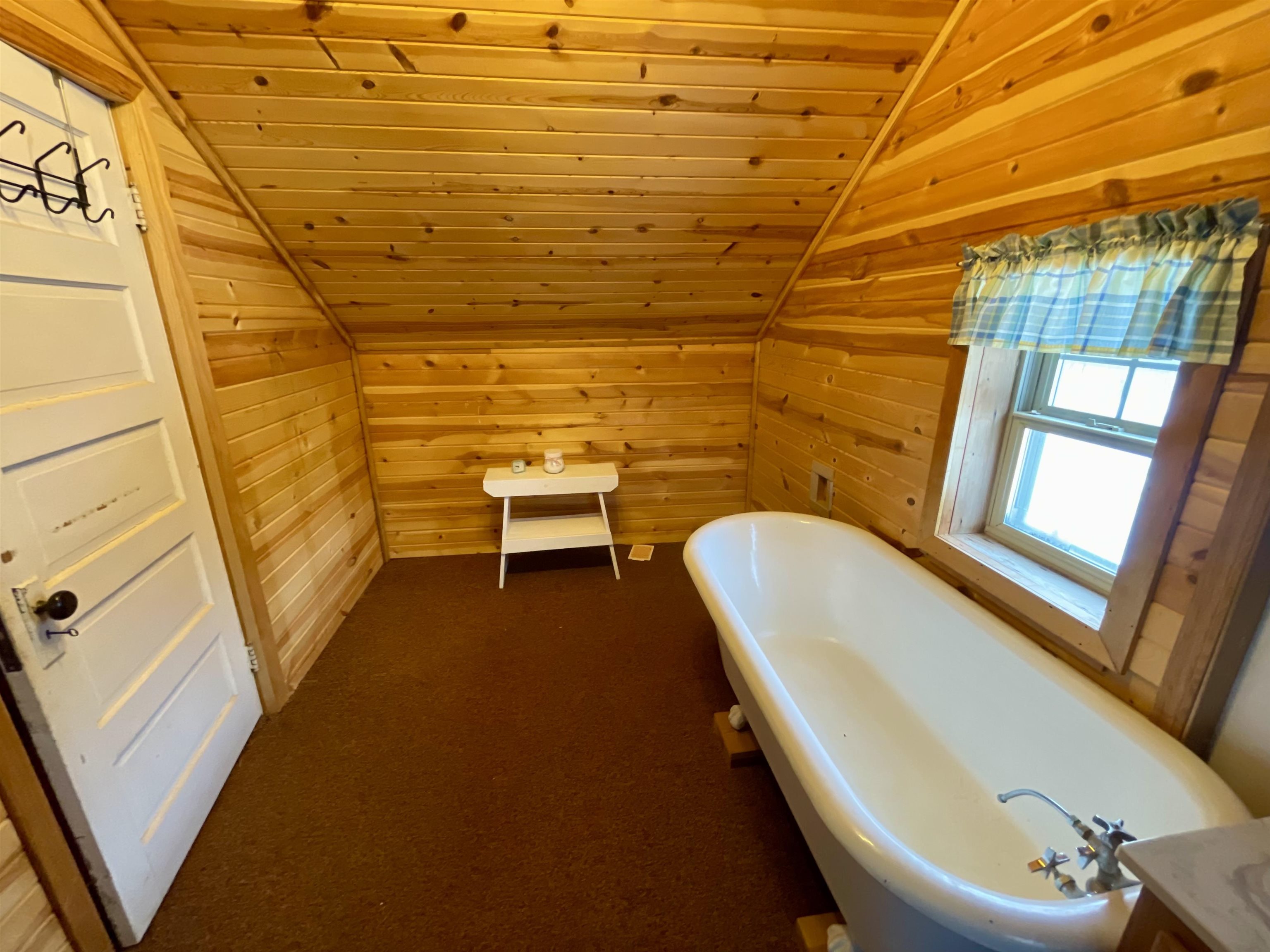 6854 N ZETT ROAD, LORETTA, Wisconsin 54896, 3 Bedrooms Bedrooms, ,2 BathroomsBathrooms,Residential,For Sale,6854 N ZETT ROAD,22600102