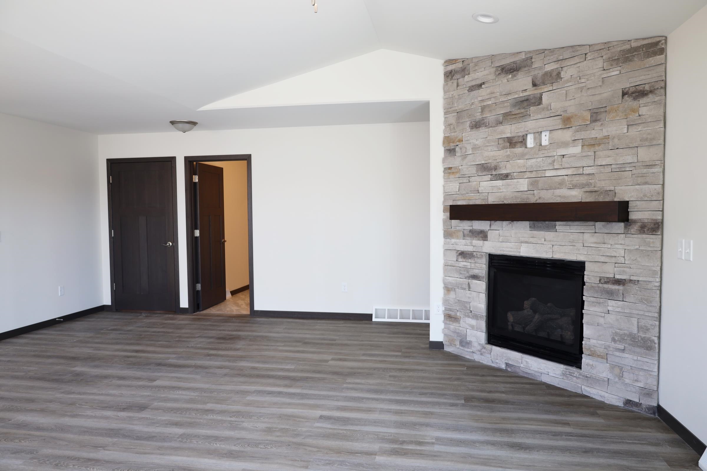 750 MORNING STAR LANE, Plover, Wisconsin 54467, 2 Bedrooms Bedrooms, ,2 BathroomsBathrooms,Residential,For Sale,750 MORNING STAR LANE,22600130