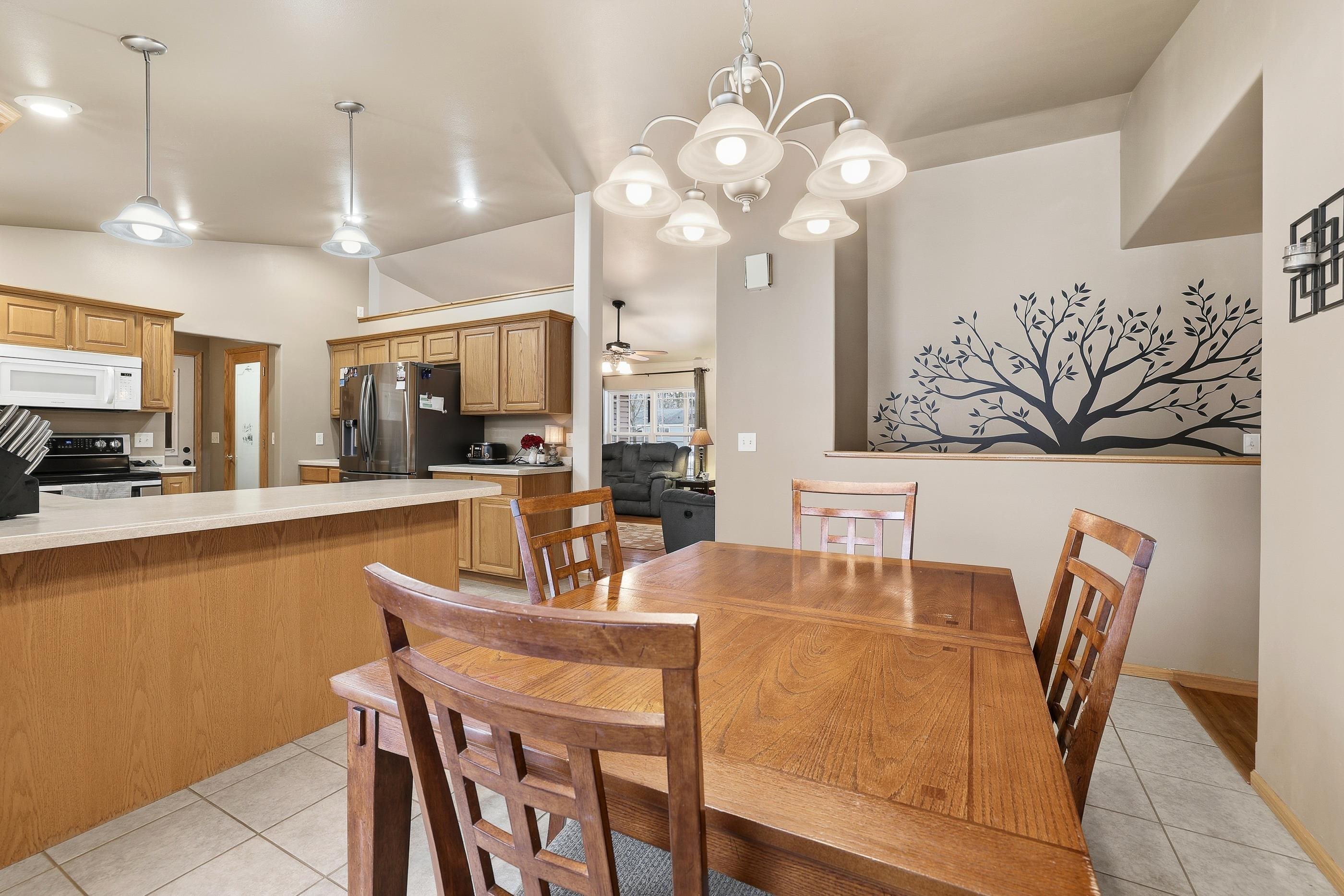 3248 LINDBERGH AVENUE, Stevens Point, Wisconsin 54481, 4 Bedrooms Bedrooms, ,3 BathroomsBathrooms,Residential,For Sale,3248 LINDBERGH AVENUE,22600146