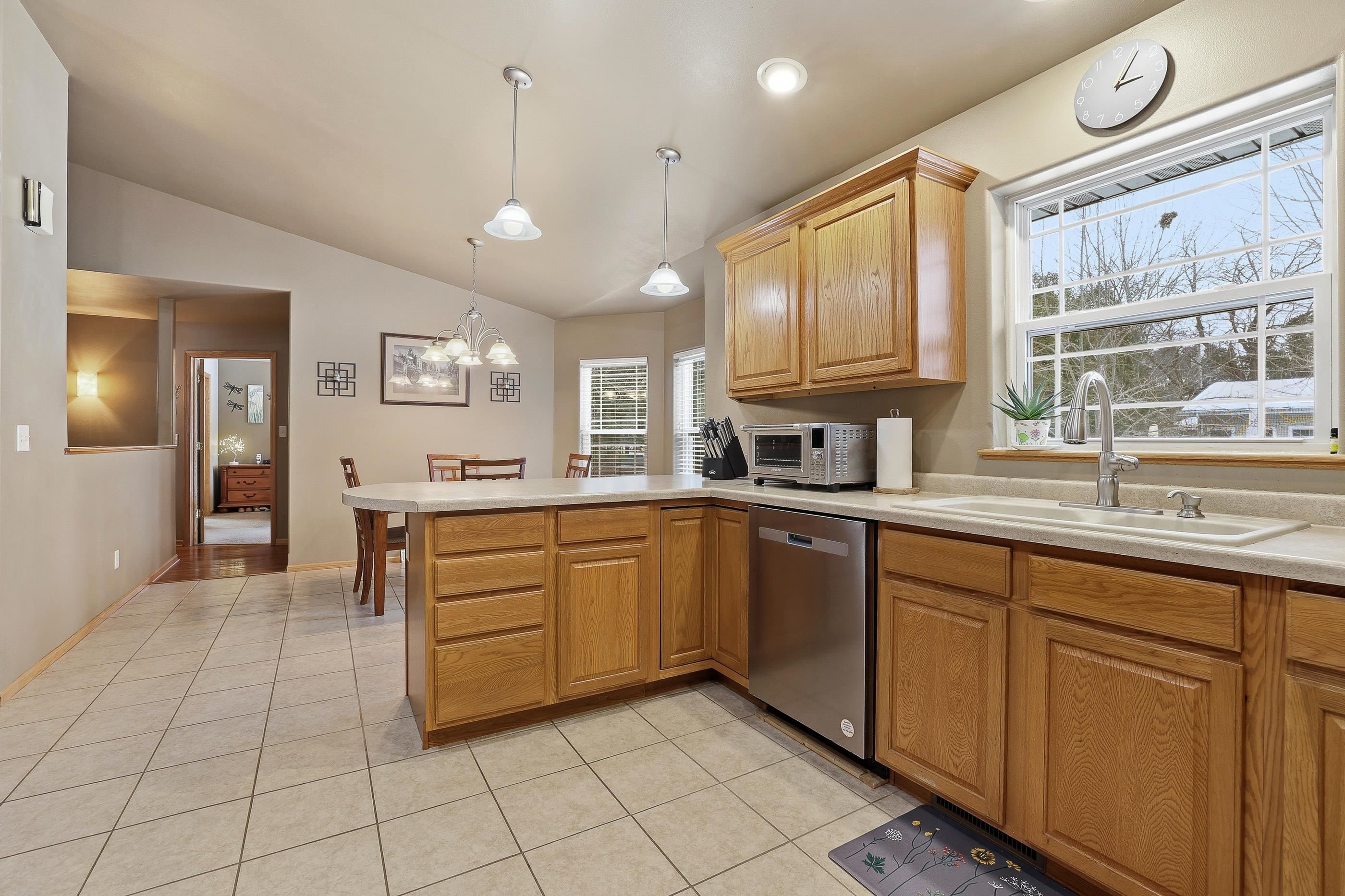 3248 LINDBERGH AVENUE, Stevens Point, Wisconsin 54481, 4 Bedrooms Bedrooms, ,3 BathroomsBathrooms,Residential,For Sale,3248 LINDBERGH AVENUE,22600146