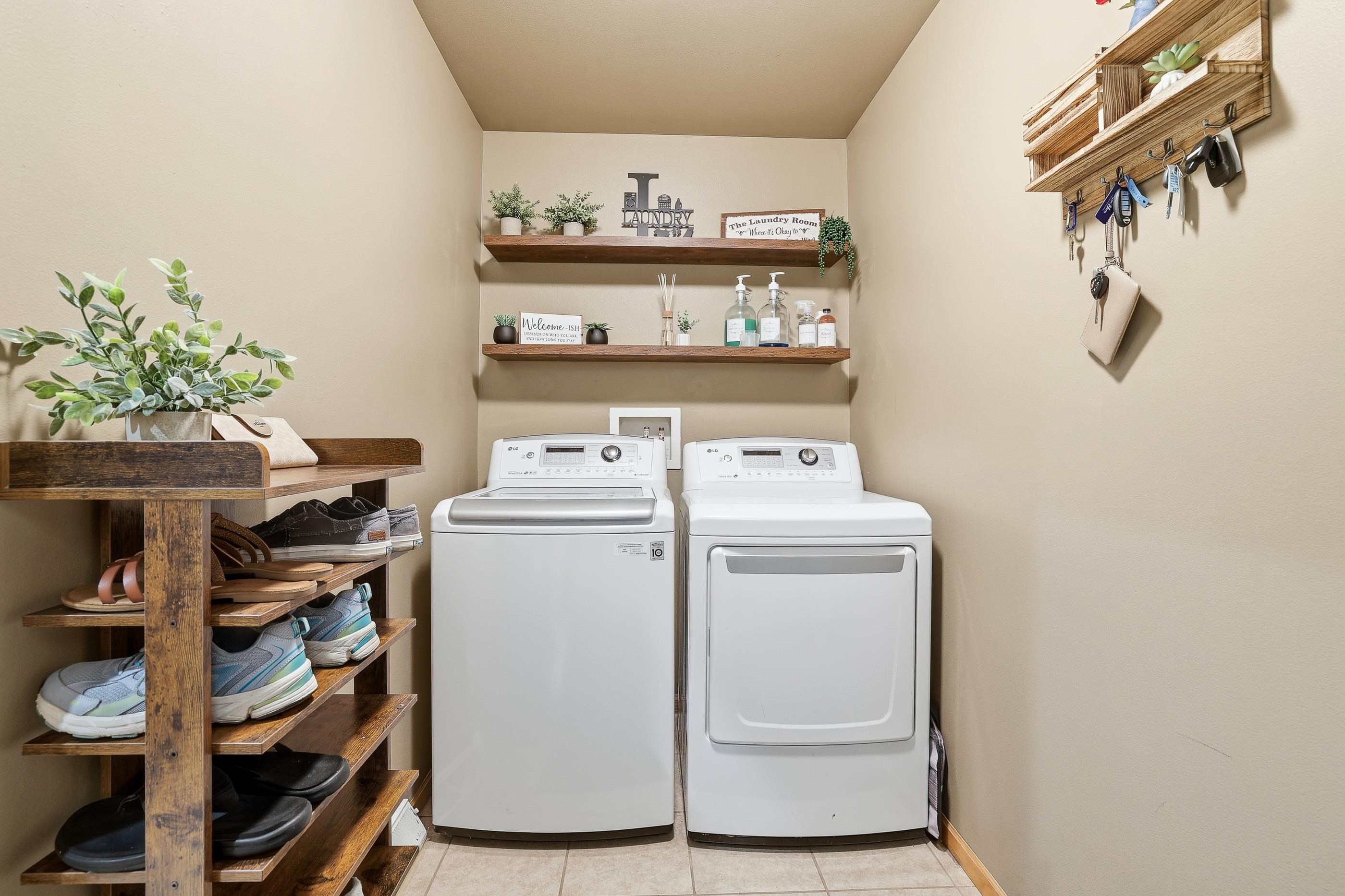 3248 LINDBERGH AVENUE, Stevens Point, Wisconsin 54481, 4 Bedrooms Bedrooms, ,3 BathroomsBathrooms,Residential,For Sale,3248 LINDBERGH AVENUE,22600146