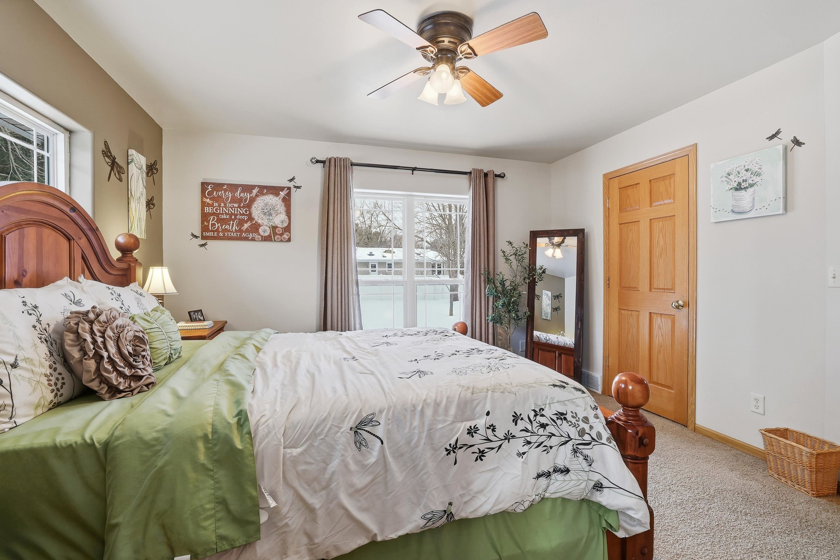 3248 LINDBERGH AVENUE, Stevens Point, Wisconsin 54481, 4 Bedrooms Bedrooms, ,3 BathroomsBathrooms,Residential,For Sale,3248 LINDBERGH AVENUE,22600146