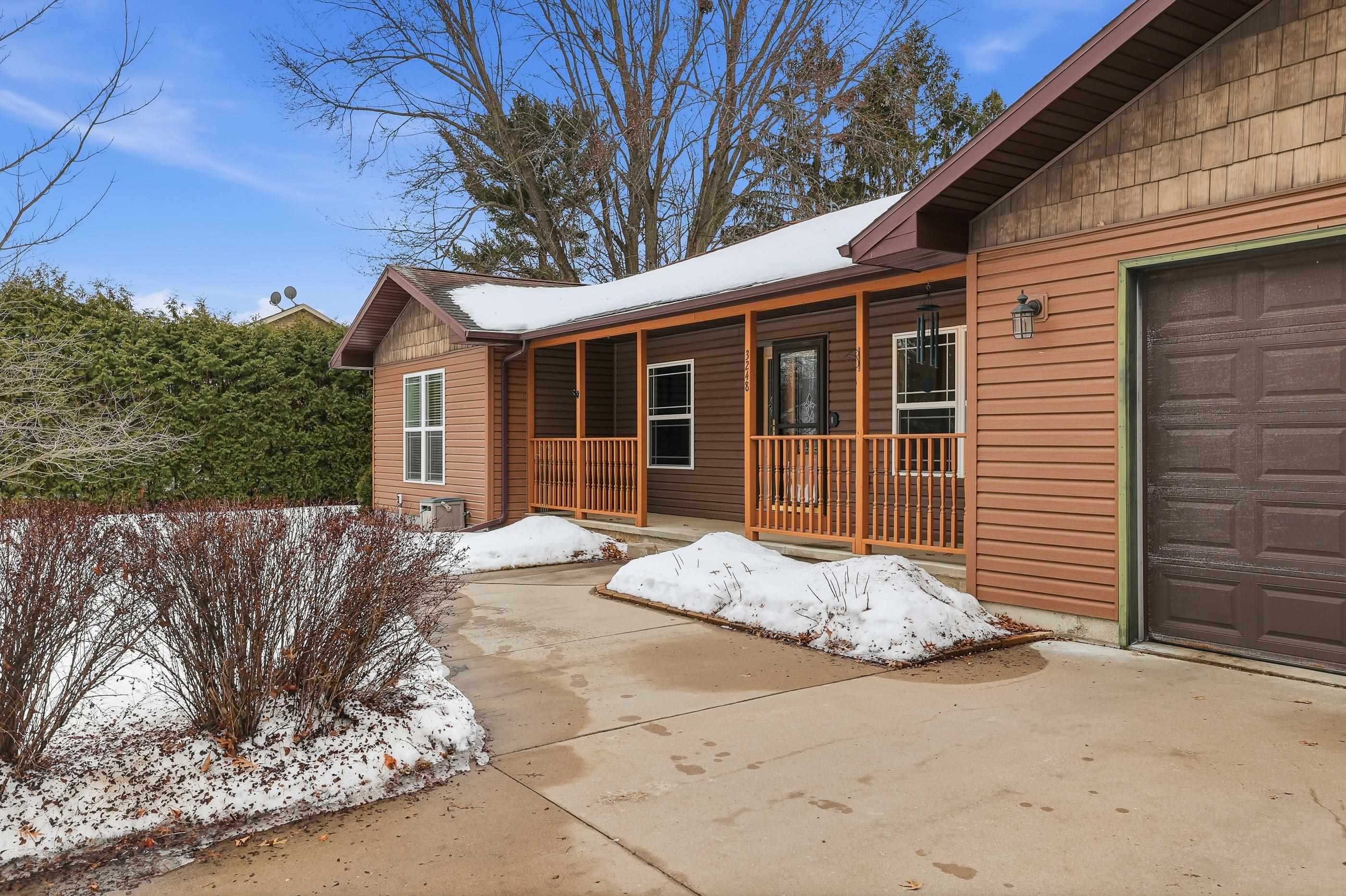 3248 LINDBERGH AVENUE, Stevens Point, Wisconsin 54481, 4 Bedrooms Bedrooms, ,3 BathroomsBathrooms,Residential,For Sale,3248 LINDBERGH AVENUE,22600146