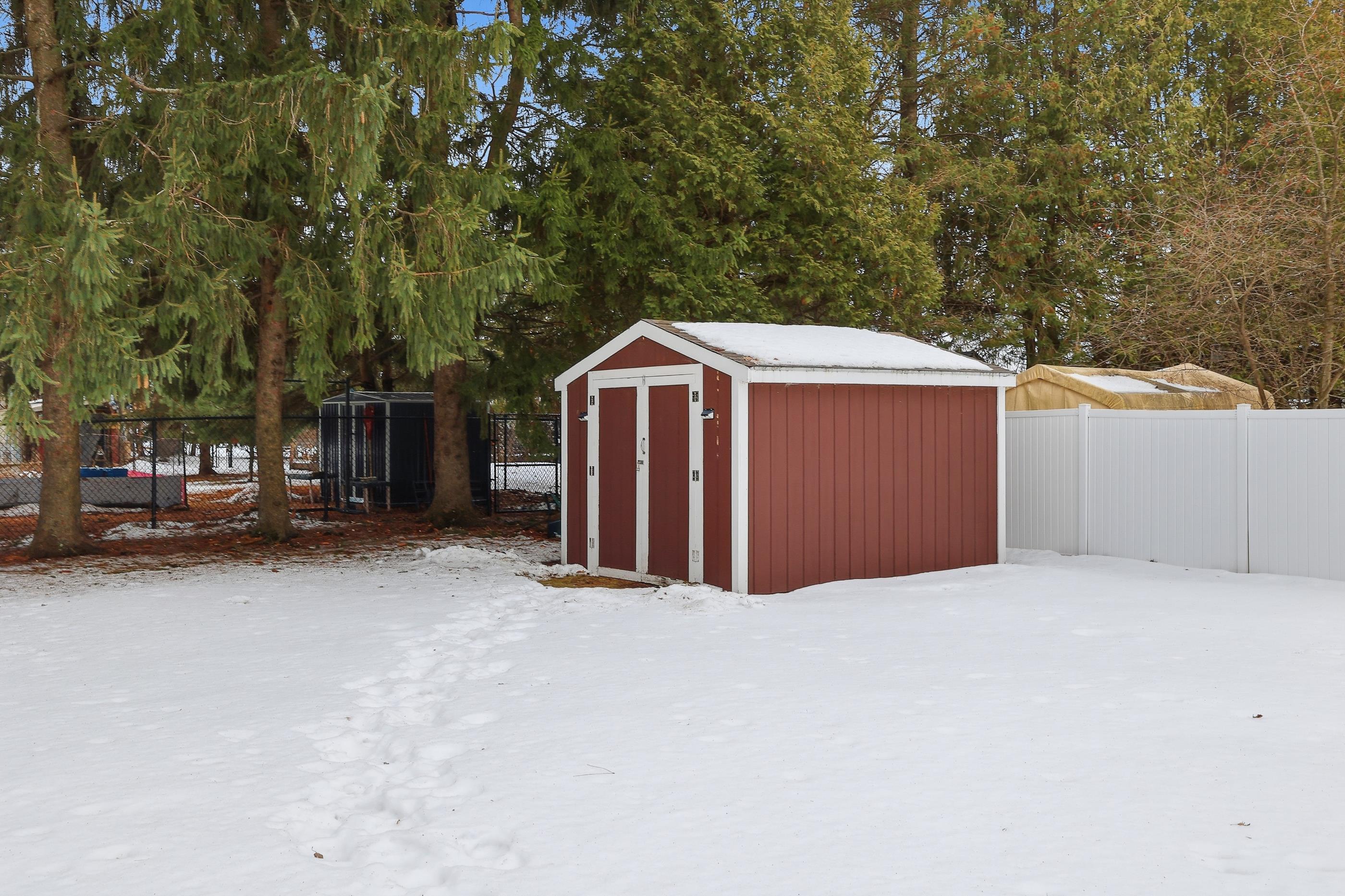 3248 LINDBERGH AVENUE, Stevens Point, Wisconsin 54481, 4 Bedrooms Bedrooms, ,3 BathroomsBathrooms,Residential,For Sale,3248 LINDBERGH AVENUE,22600146