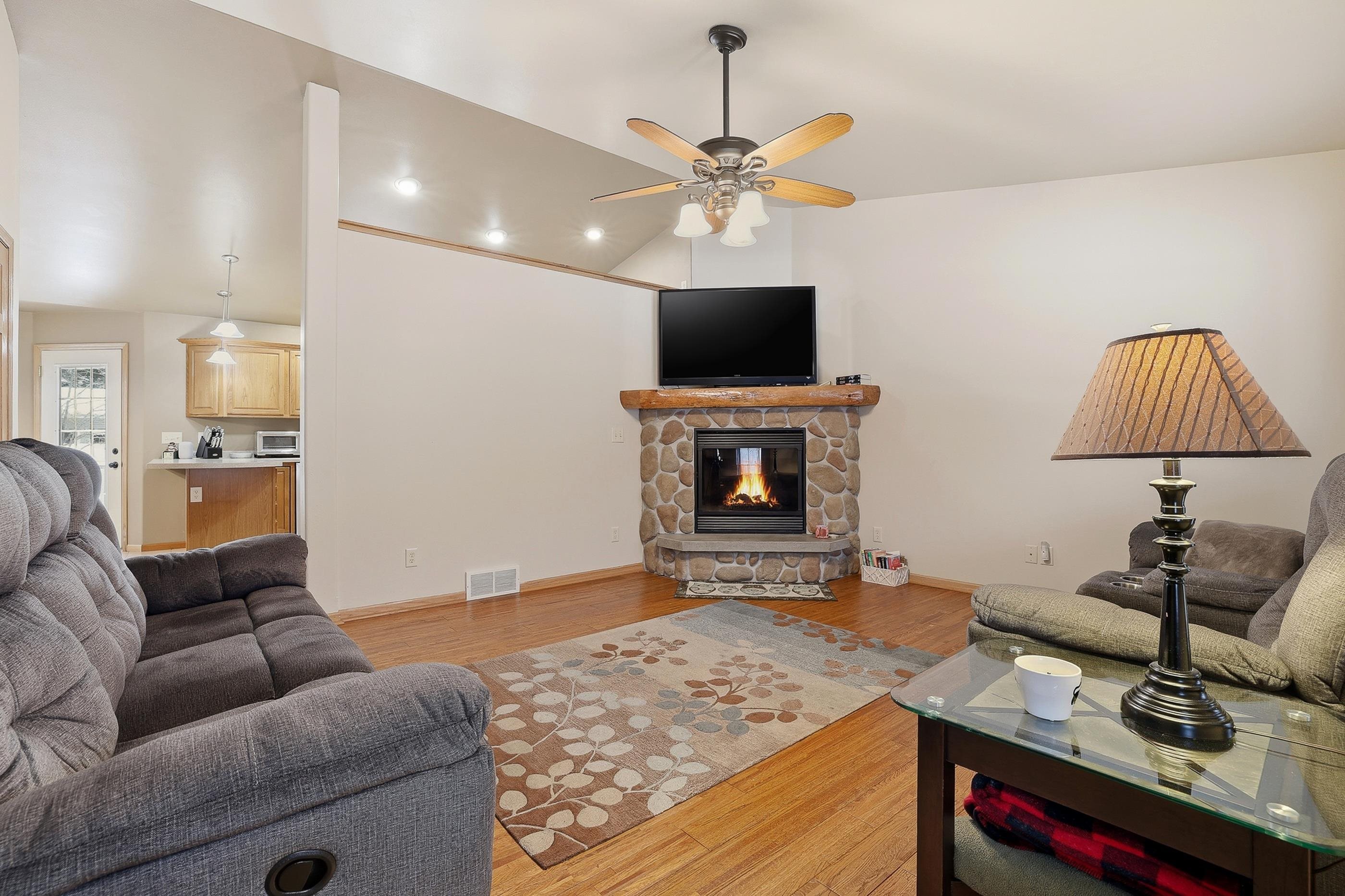 3248 LINDBERGH AVENUE, Stevens Point, Wisconsin 54481, 4 Bedrooms Bedrooms, ,3 BathroomsBathrooms,Residential,For Sale,3248 LINDBERGH AVENUE,22600146