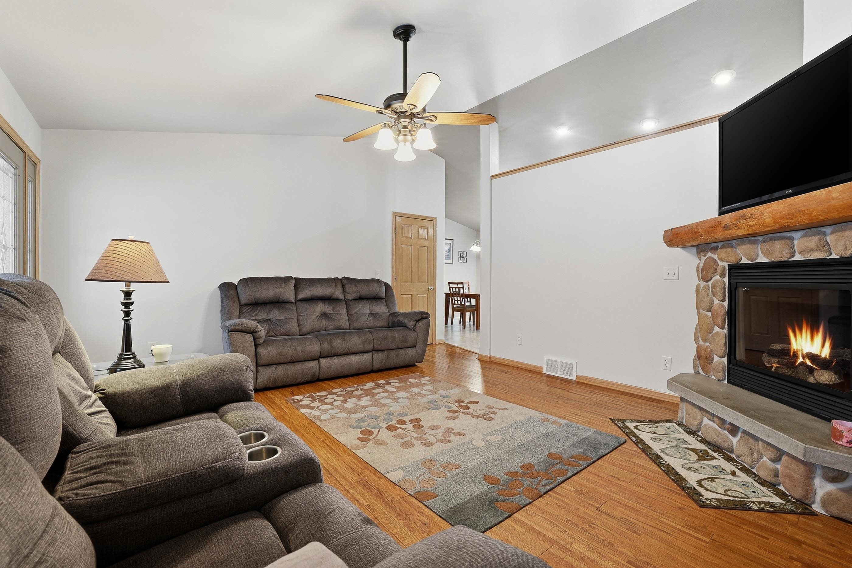 3248 LINDBERGH AVENUE, Stevens Point, Wisconsin 54481, 4 Bedrooms Bedrooms, ,3 BathroomsBathrooms,Residential,For Sale,3248 LINDBERGH AVENUE,22600146