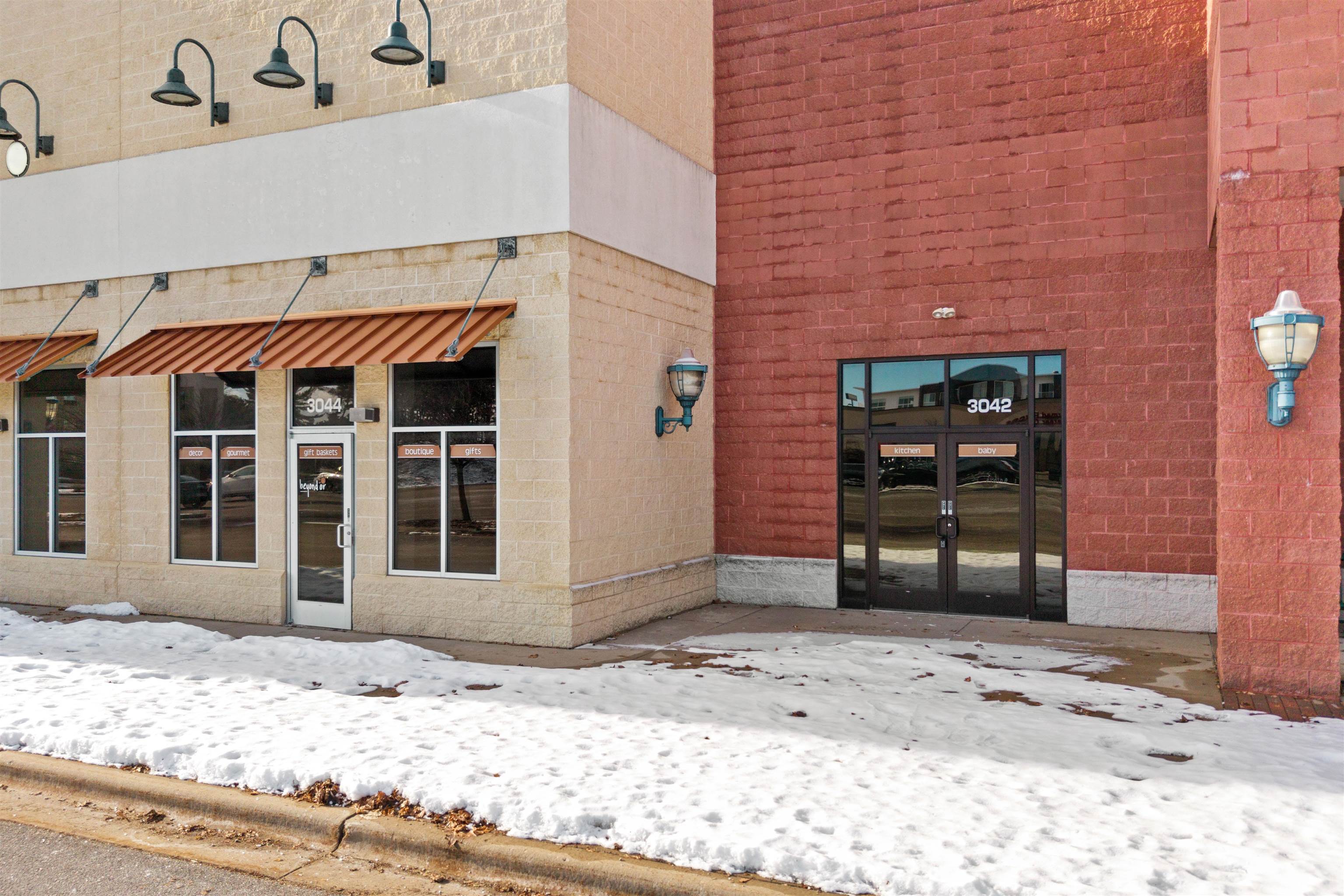 3042-3044 VILLAGE PARK DRIVE, Plover, Wisconsin 54467, ,Commercial/industrial,For Rent,3042-3044 VILLAGE PARK DRIVE,22600169