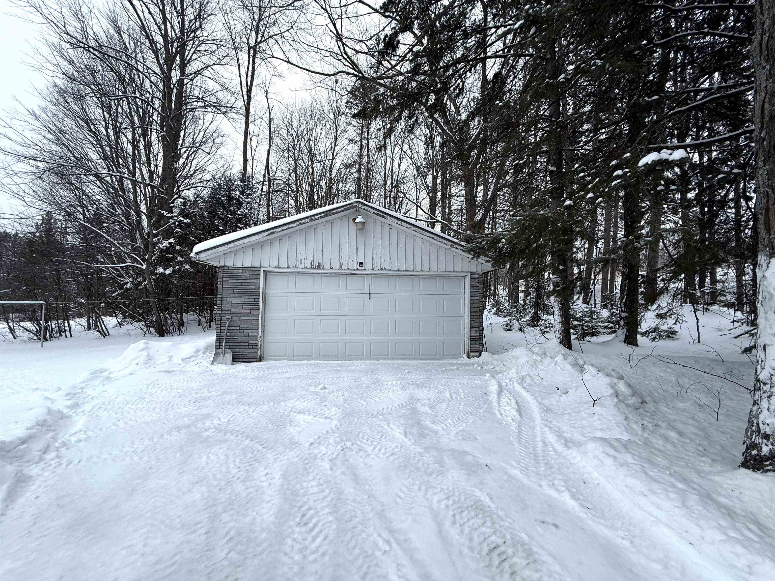 7892 OLD 101 ROAD, Armstrong Creek, Wisconsin 54103, 4 Bedrooms Bedrooms, ,1 BathroomBathrooms,Residential,For Sale,7892 OLD 101 ROAD,22600179