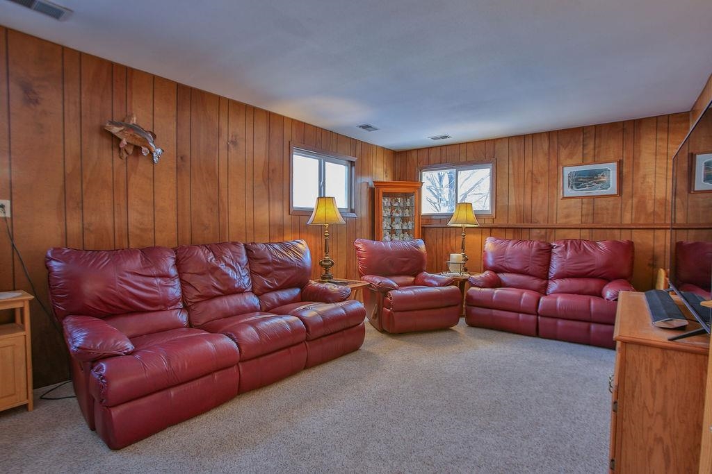 703 LAWRENCE AVENUE, Rothschild, Wisconsin 54474, 4 Bedrooms Bedrooms, ,2 BathroomsBathrooms,Residential,For Sale,703 LAWRENCE AVENUE,22600217